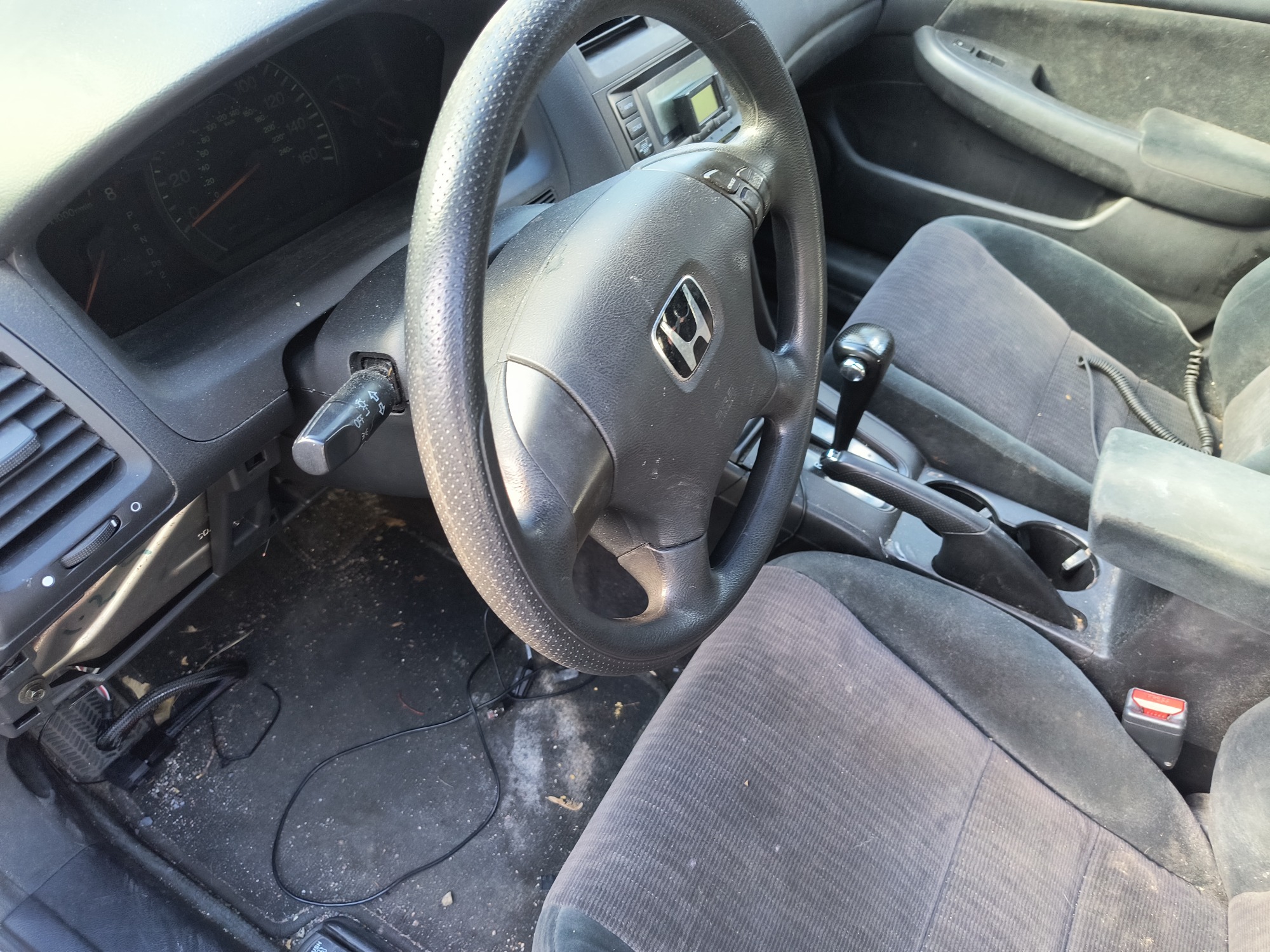 2003 honda accord lx-sedan-at for sale near Elk River, Minnesota 106591_37_left_of_steering_wheel.jpg