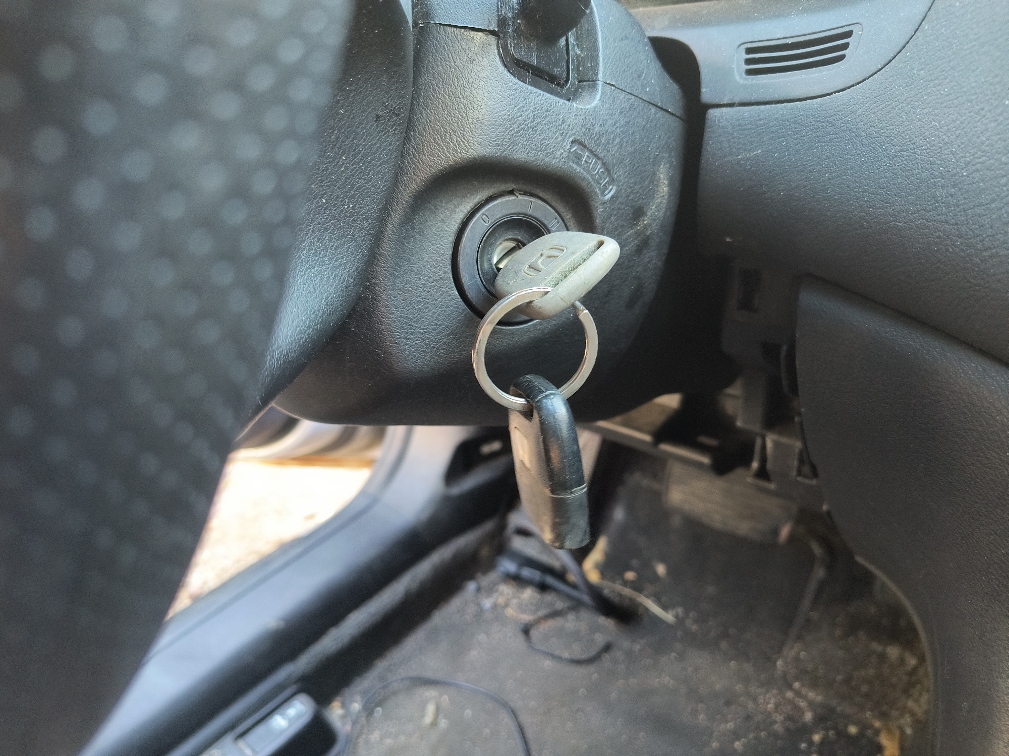 2003 honda accord lx-sedan-at for sale near Elk River, Minnesota 106591_44_mileage_closeup.jpg