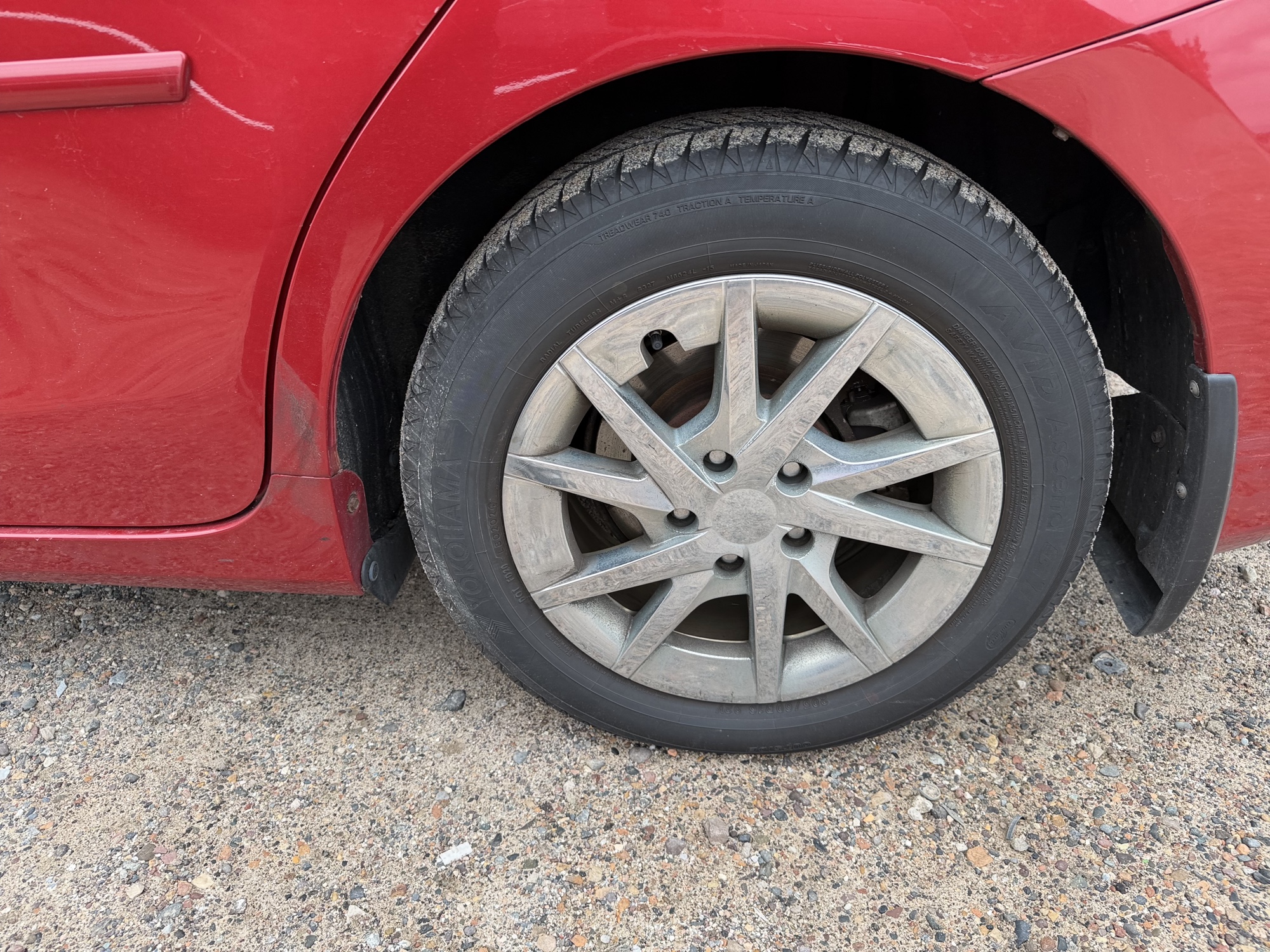 2014 toyota prius-v three with 202610 miles for sale near Elk River, Minnesota 106593_13_rear_drv_wheel.jpg