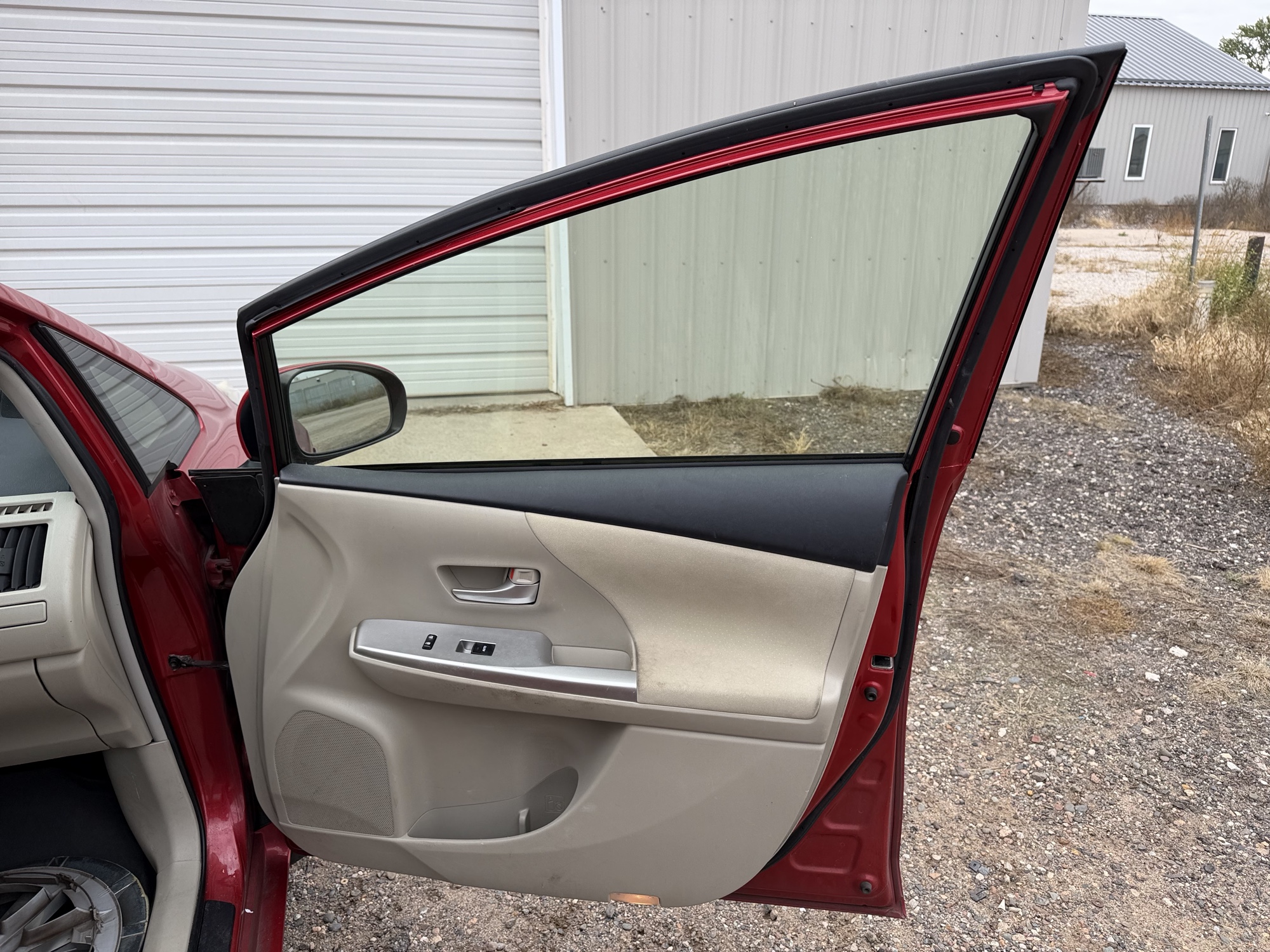 2014 toyota prius-v three with 202610 miles for sale near Elk River, Minnesota 106593_32_passenger_door_panel.jpg