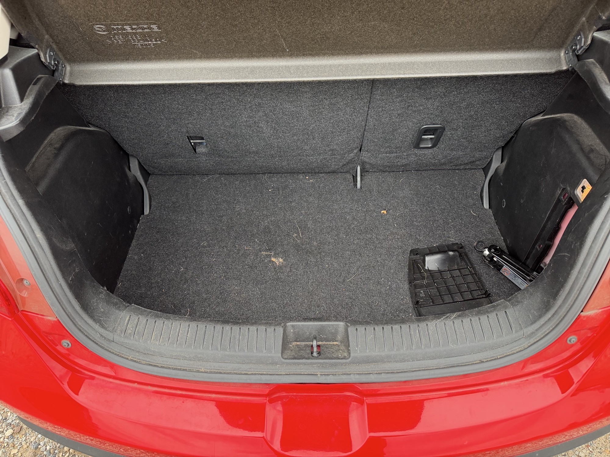 2013 mazda mazda2 sport with 211727 miles for sale near Elk River, Minnesota 106595_26_trunk.jpg
