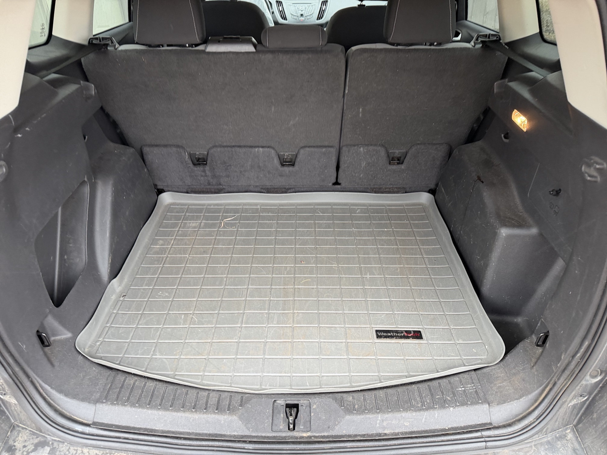 2014 ford escape se-4wd with 182383 miles for sale near Elk River, Minnesota 106596_26_trunk.jpg