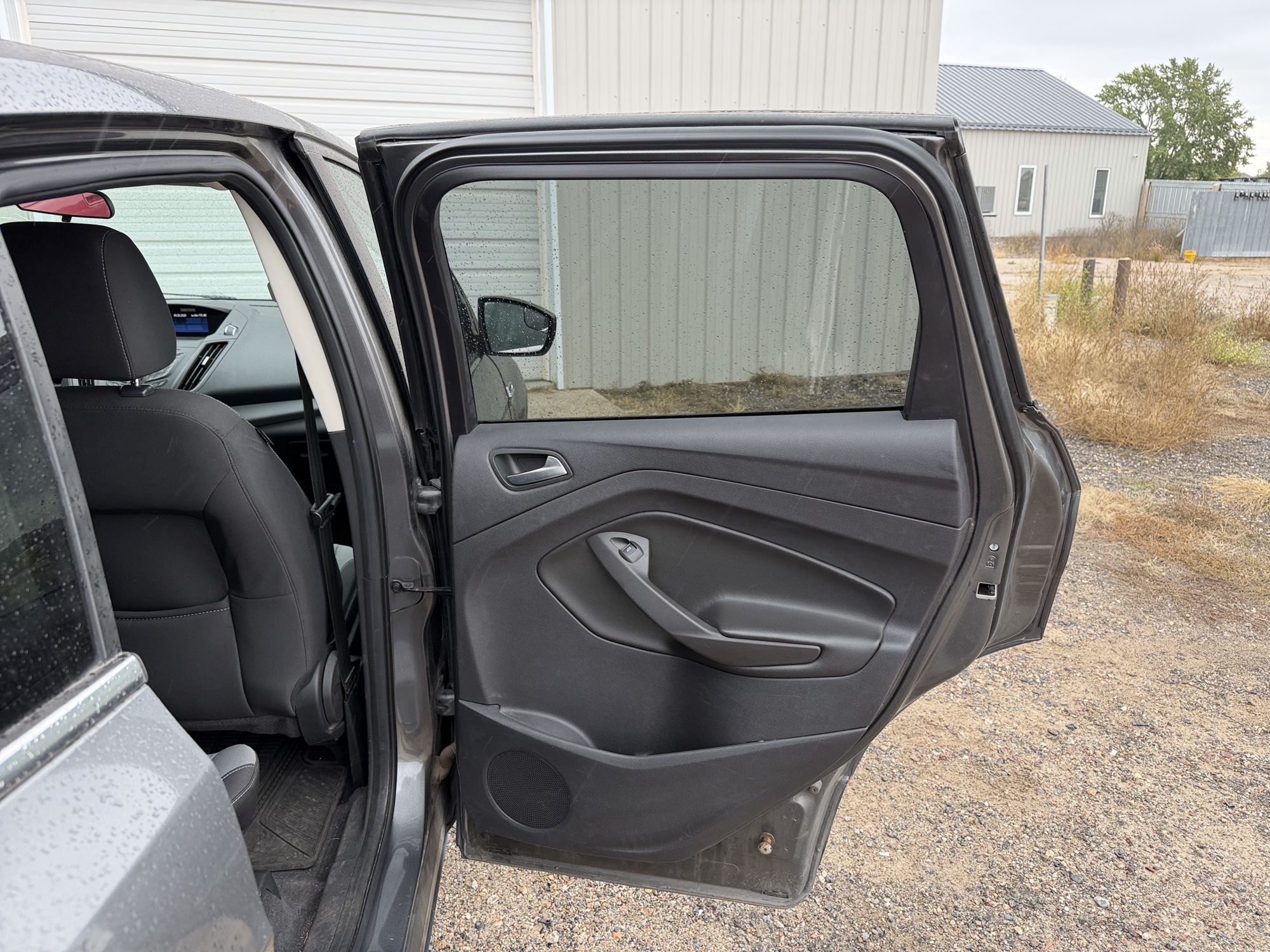 2014 ford escape se-4wd with 182383 miles for sale near Elk River, Minnesota 106596_30_pass_rear_door_panel.jpg