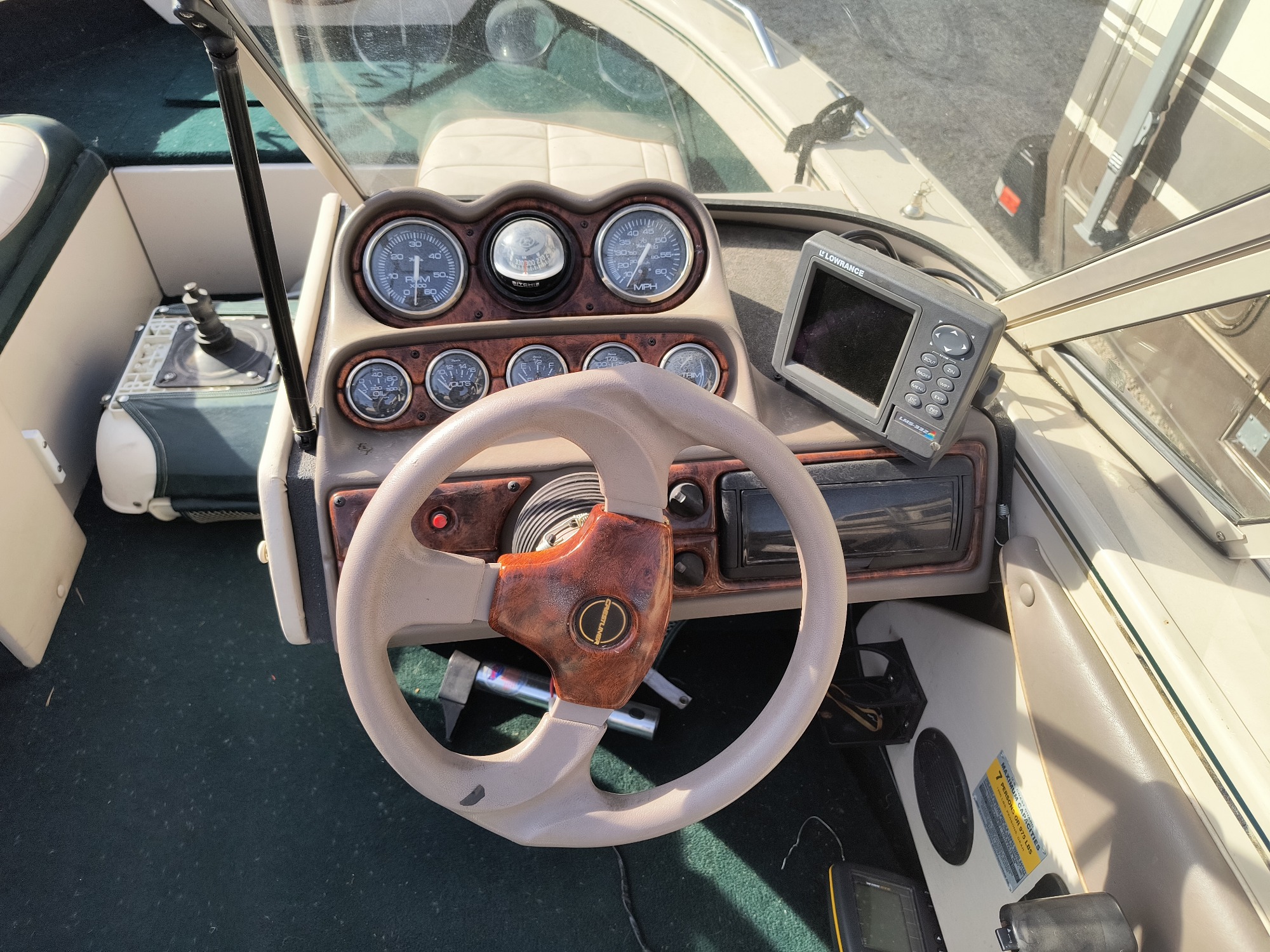 1998 crestliner 1750-sf for sale near Elk River, Minnesota 106597_34_whole_dash.jpg
