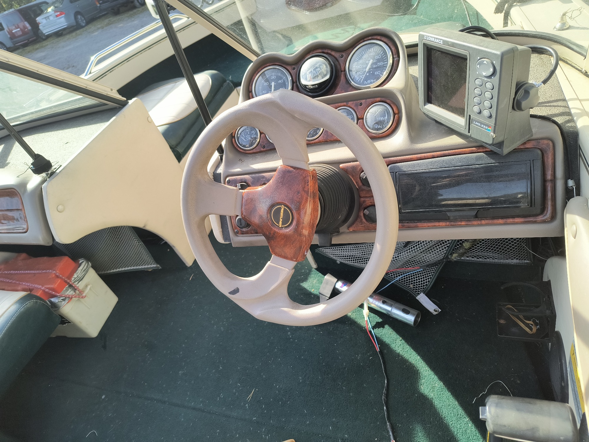 1998 crestliner 1750-sf for sale near Elk River, Minnesota 106597_36_steering_wheel.jpg