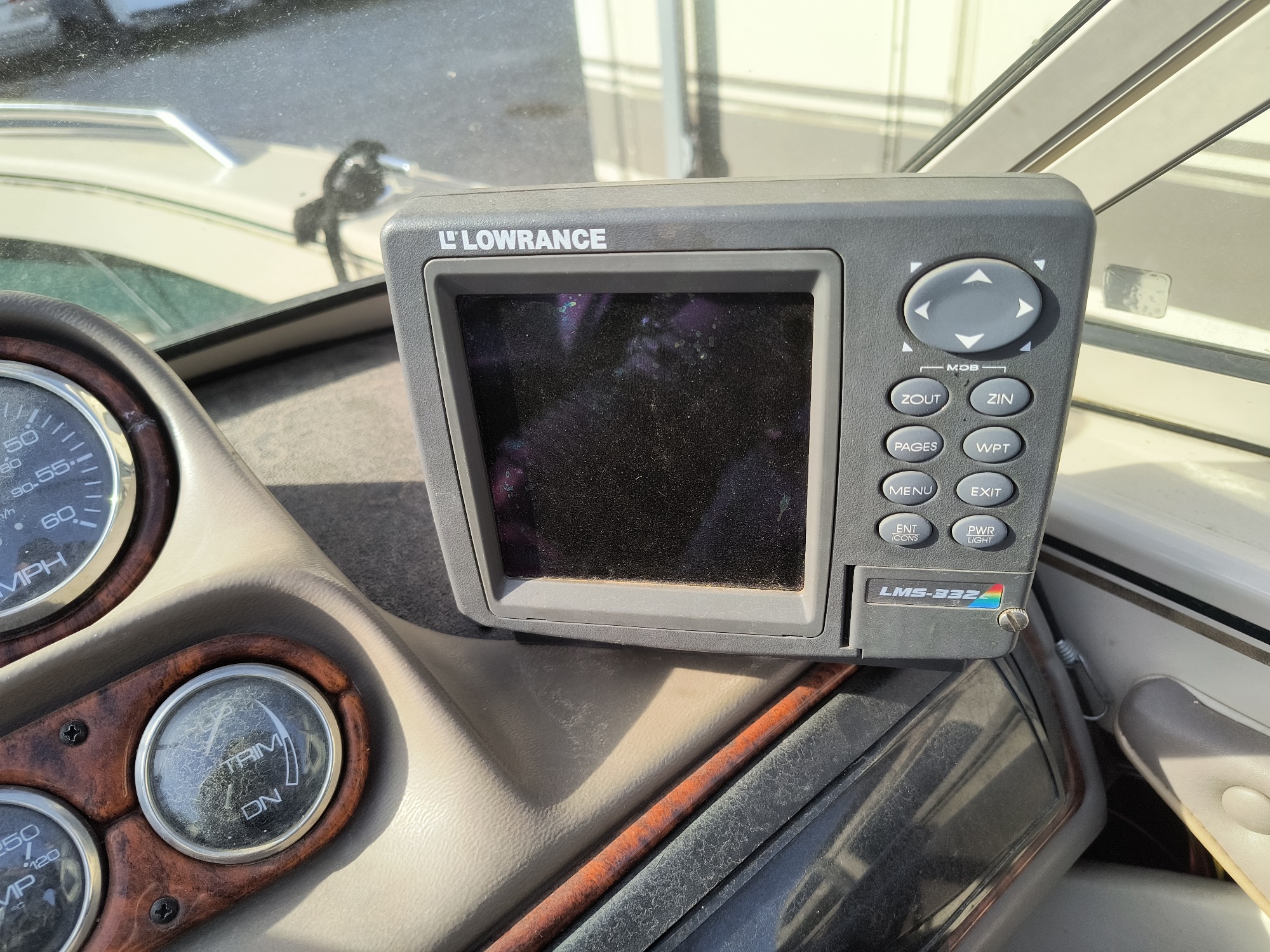 1998 crestliner 1750-sf for sale near Elk River, Minnesota 106597_44_mileage_closeup.jpg