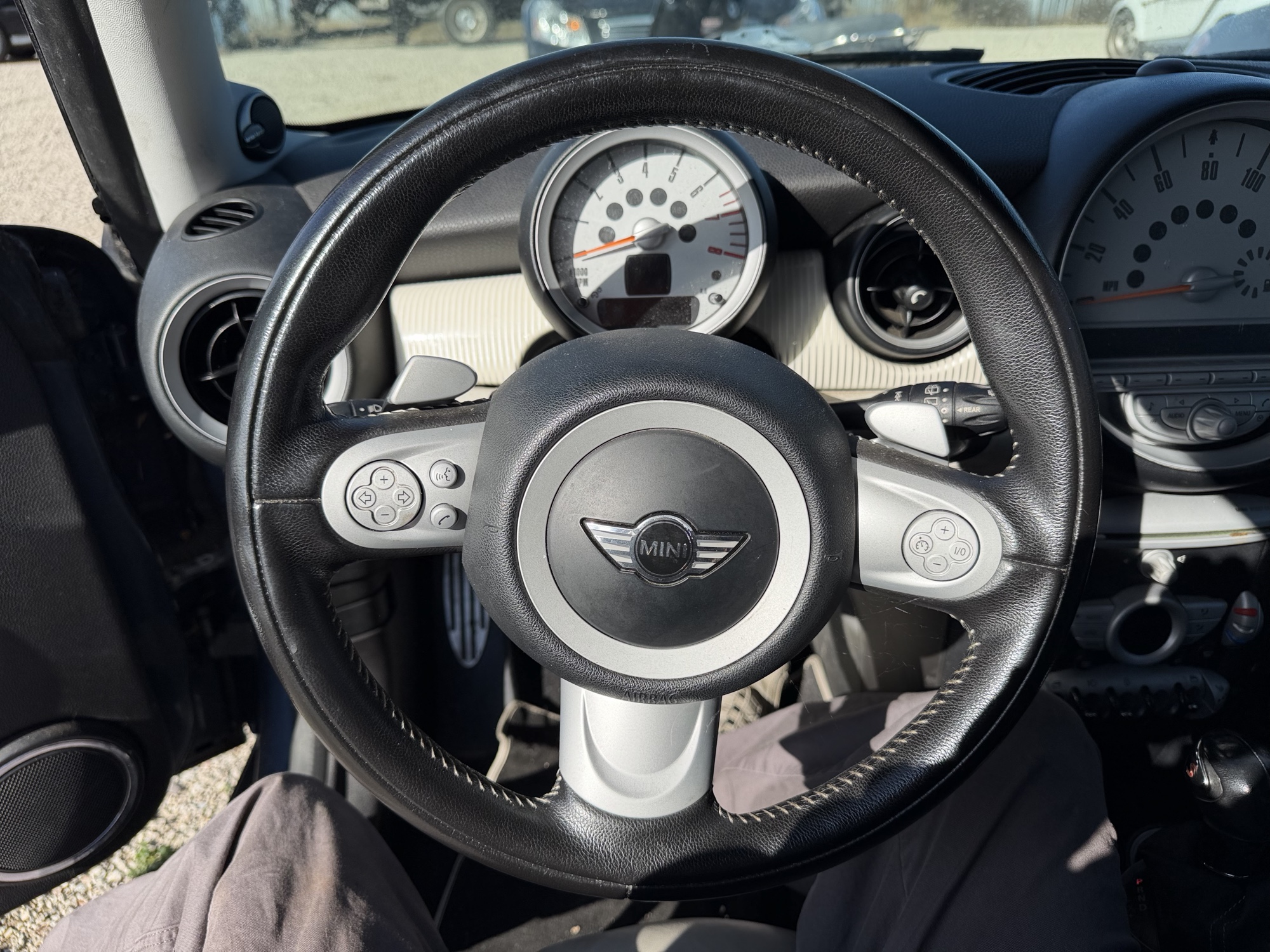 2010 mini cooper s with 98743 miles for sale near Elk River, Minnesota 106600_36_steering_wheel.jpg