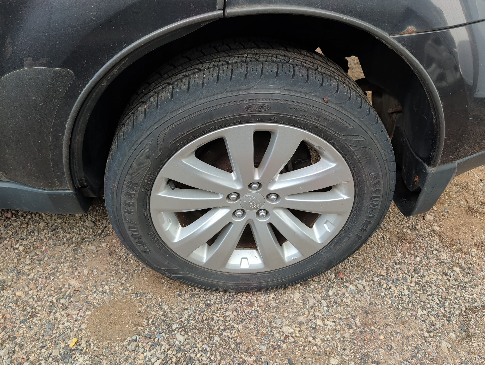 2013 subaru forester 2.5x-limited with 72734 miles for sale near Elk River, Minnesota 106603_13_rear_drv_wheel.jpg