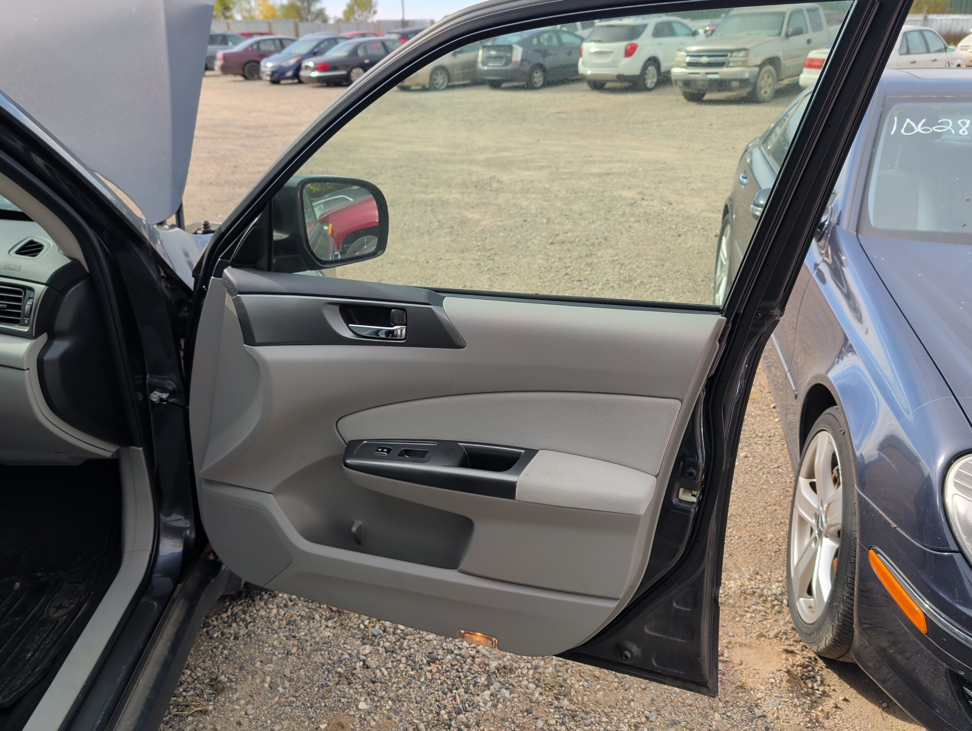 2013 subaru forester 2.5x-limited with 72734 miles for sale near Elk River, Minnesota 106603_32_passenger_door_panel.jpg