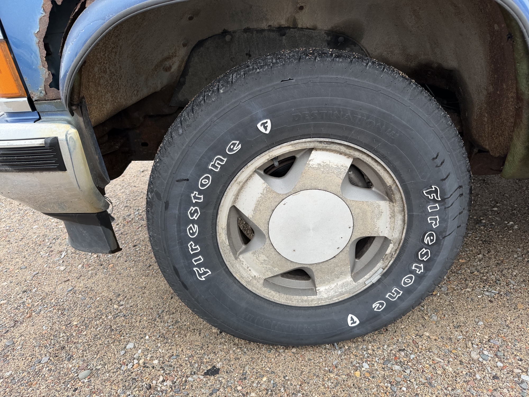 1997 chevrolet c-k-1500 ext.-cab-6.5-ft.-bed-4wd with 162301 miles for sale near Elk River, Minnesota 106604_12_drv_front_wheel.jpg