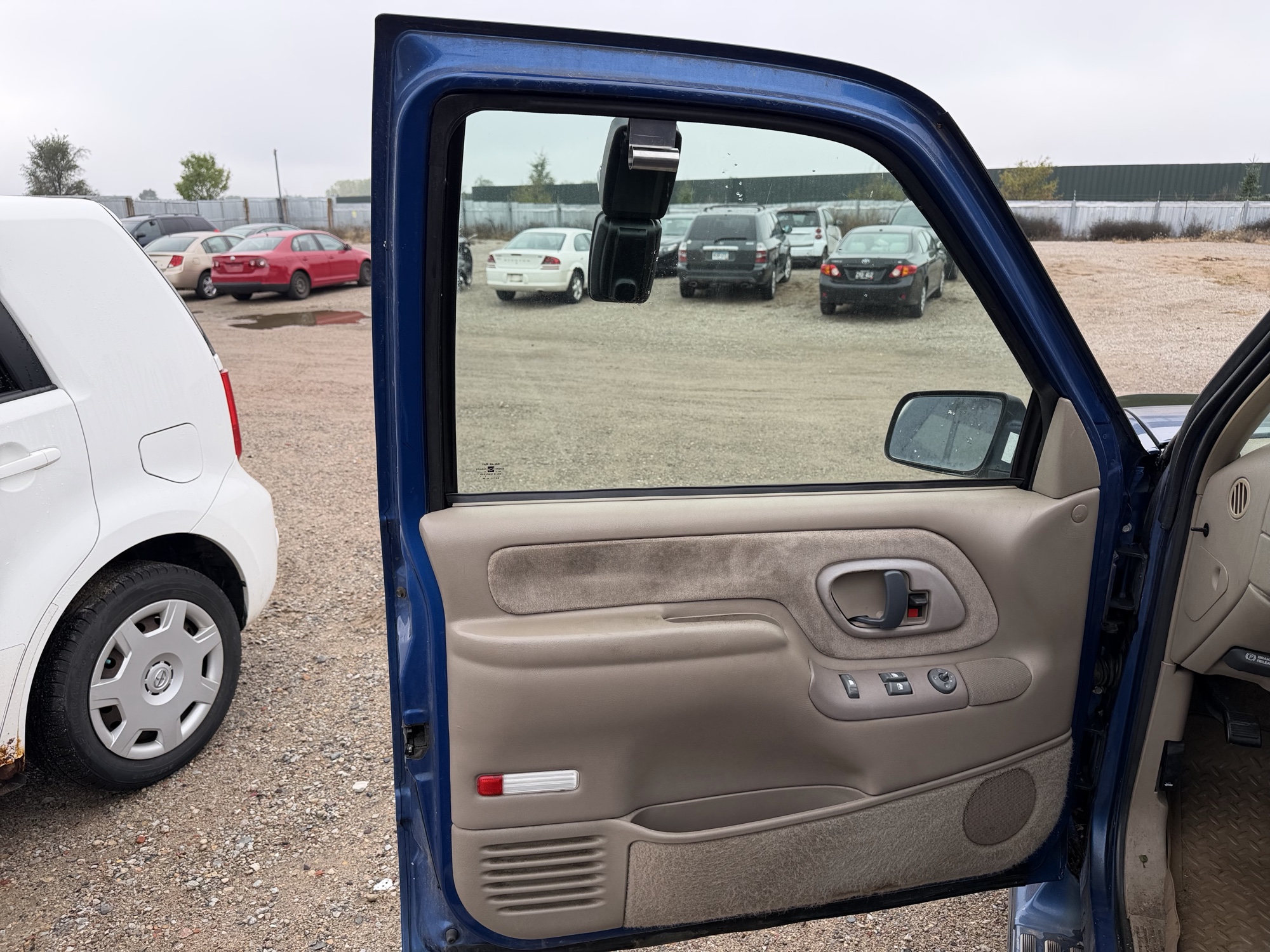1997 chevrolet c-k-1500 ext.-cab-6.5-ft.-bed-4wd with 162301 miles for sale near Elk River, Minnesota 106604_24_drv_rear_seat.jpg