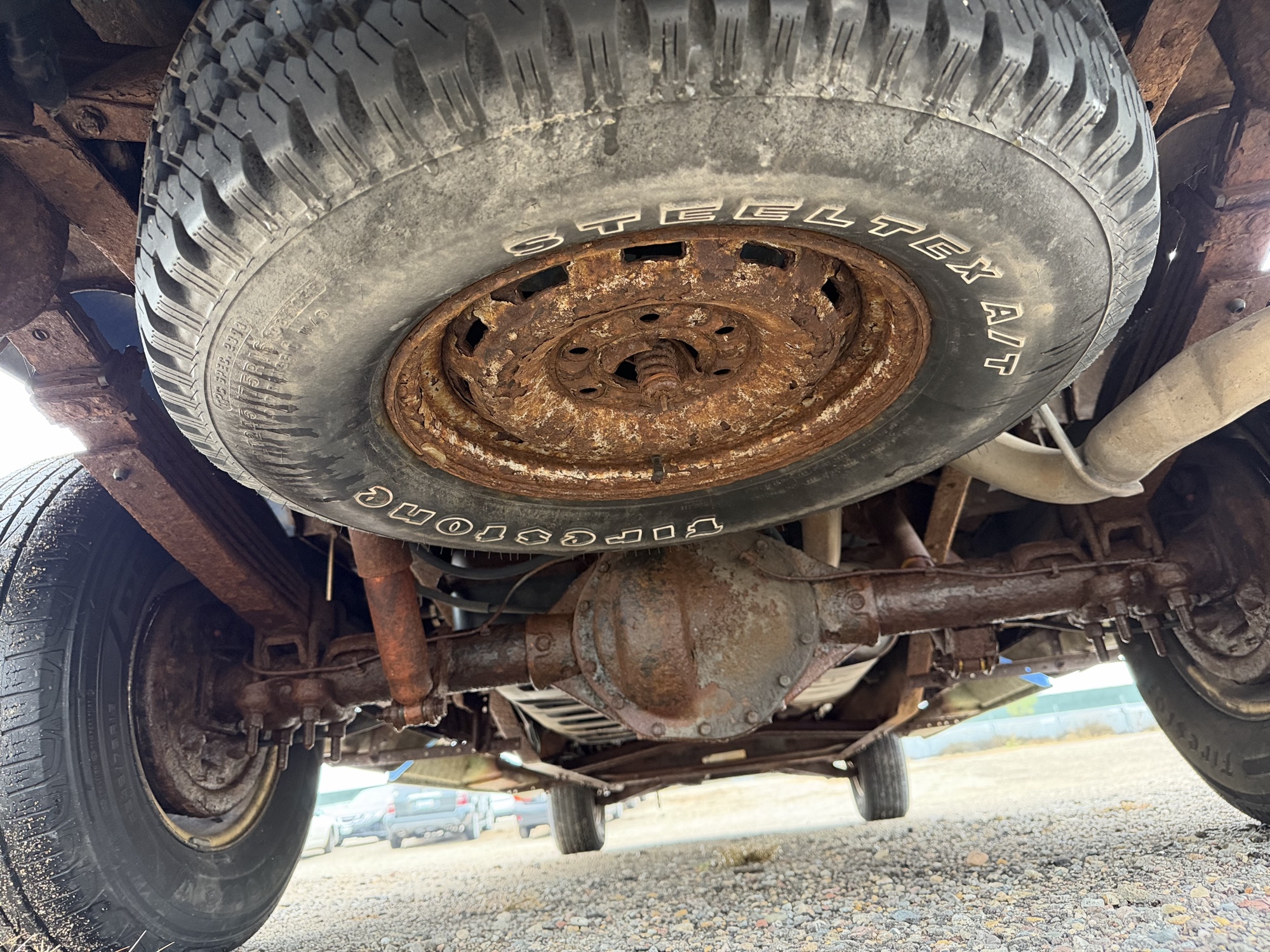 1997 chevrolet c-k-1500 ext.-cab-6.5-ft.-bed-4wd with 162301 miles for sale near Elk River, Minnesota 106604_27_spare_tire.jpg
