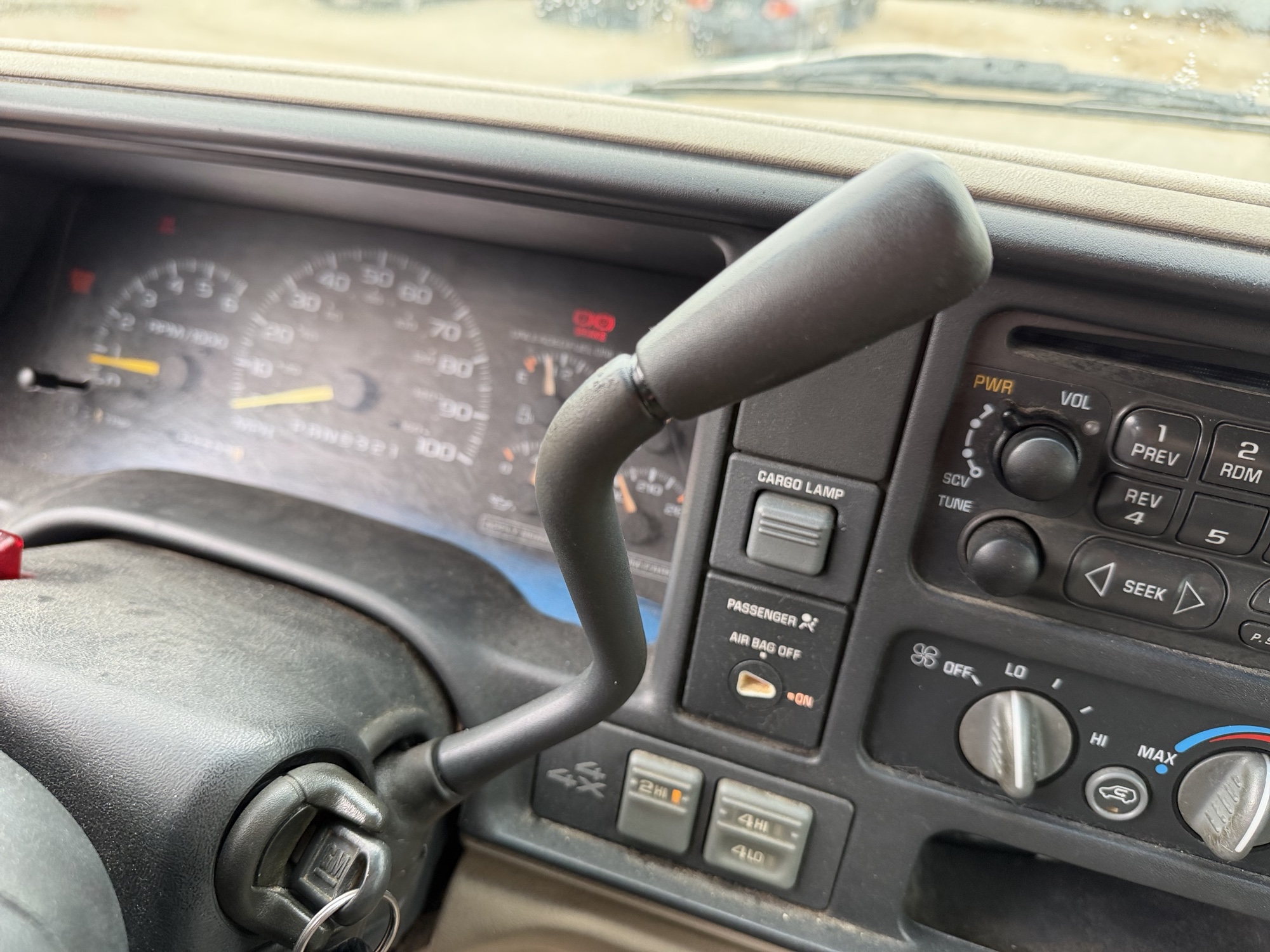 1997 chevrolet c-k-1500 ext.-cab-6.5-ft.-bed-4wd with 162301 miles for sale near Elk River, Minnesota 106604_41_shifter.jpg