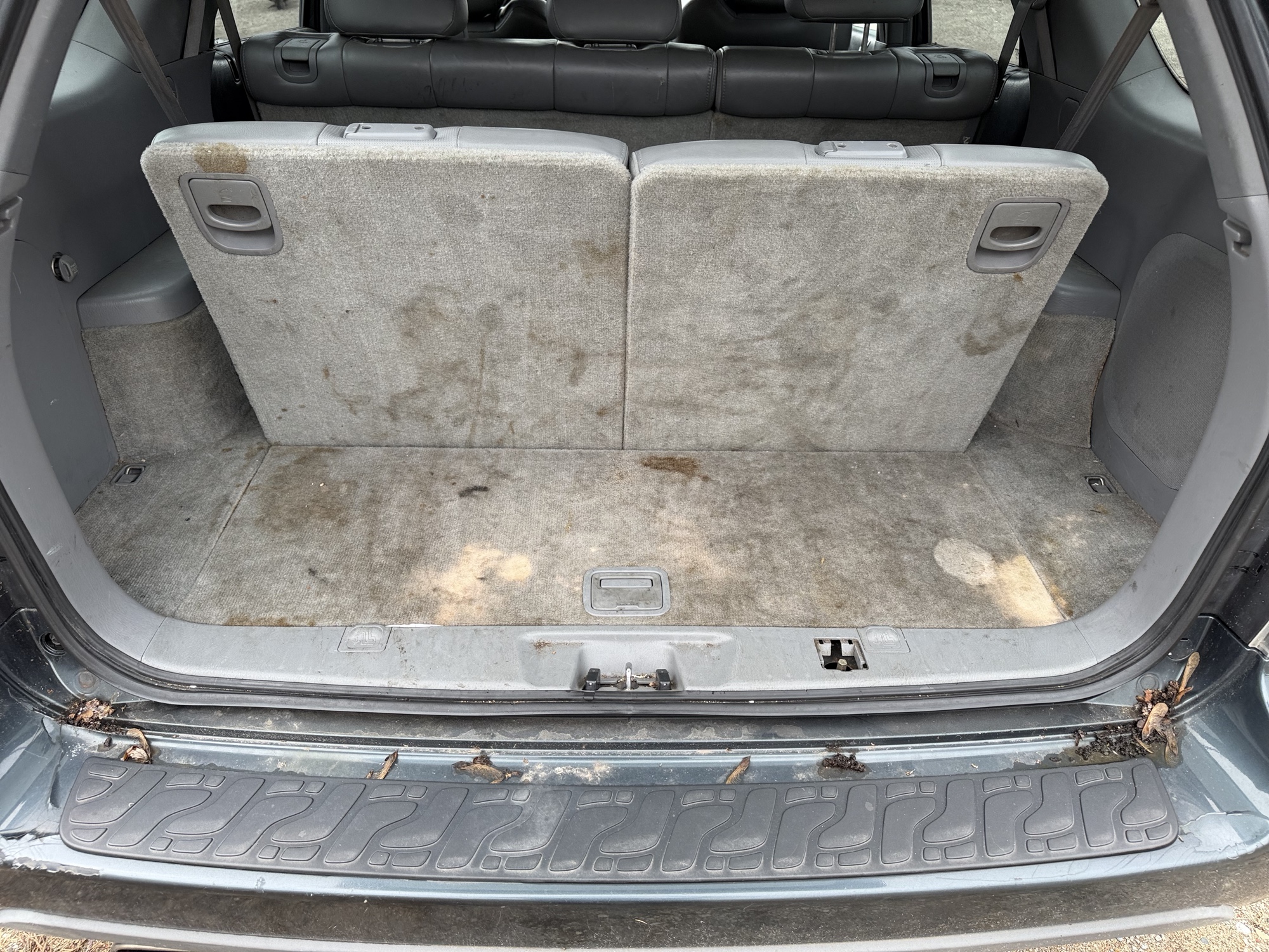 2006 acura mdx touring with 221119 miles for sale near Elk River, Minnesota 106605_26_trunk.jpg