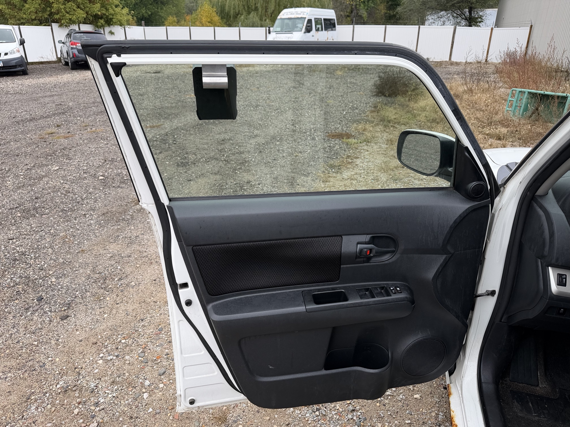 2010 scion xb 5-door-wagon-5-spd-mt with 219543 miles for sale near Elk River, Minnesota 106606_23_driver_door_panel.jpg