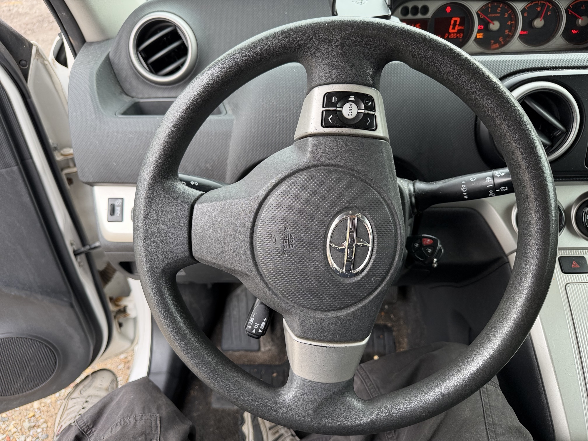 2010 scion xb 5-door-wagon-5-spd-mt with 219543 miles for sale near Elk River, Minnesota 106606_36_steering_wheel.jpg
