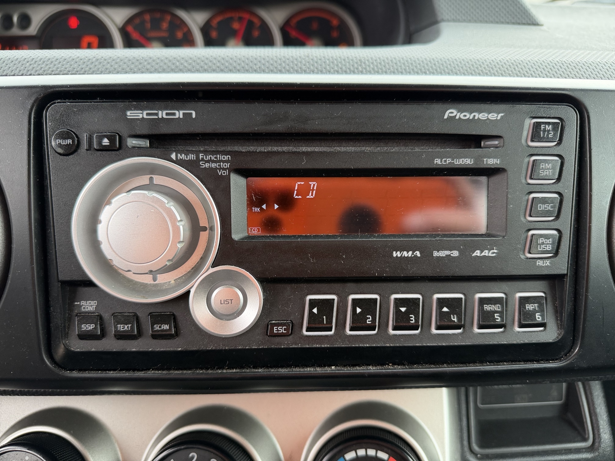 2010 scion xb 5-door-wagon-5-spd-mt with 219543 miles for sale near Elk River, Minnesota 106606_39_radio_closeup.jpg