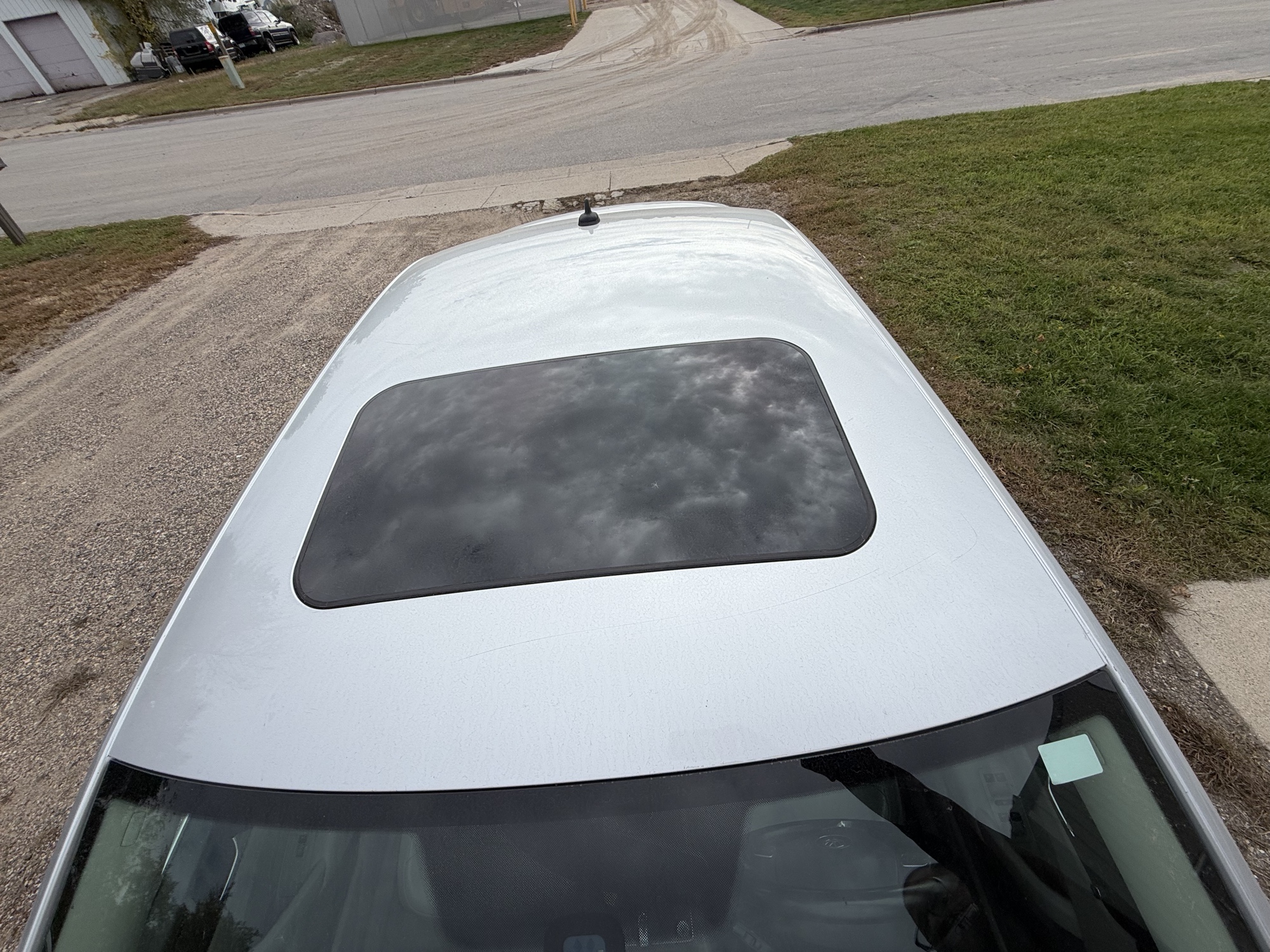 2013 volkswagen passat 2.5l-sel with 160900 miles for sale near Elk River, Minnesota 106607_11_roof.jpg