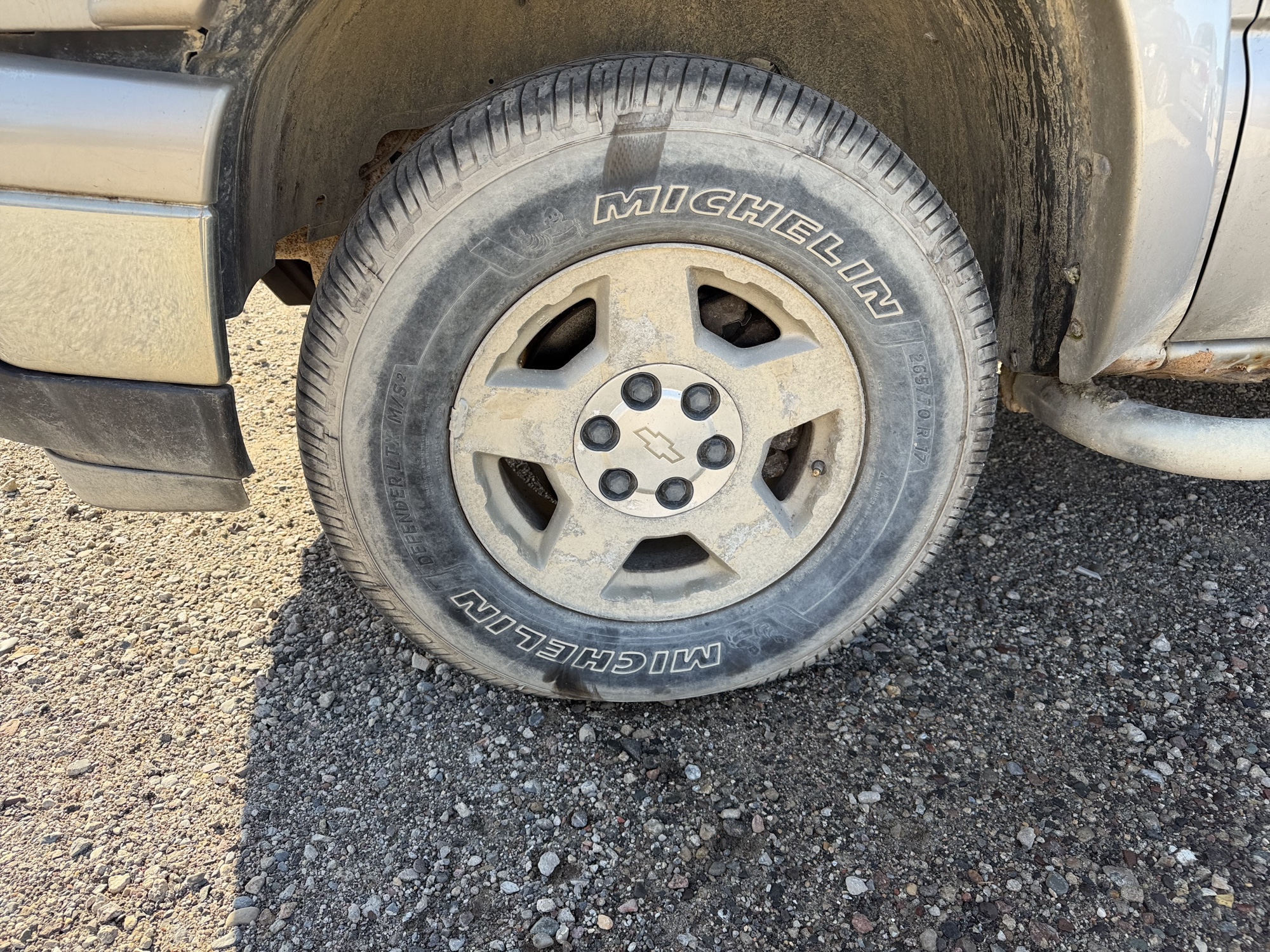 2007 chevrolet silverado-classic-1500 ls-ext.-cab-4wd for sale near Elk River, Minnesota 106608_12_drv_front_wheel.jpg