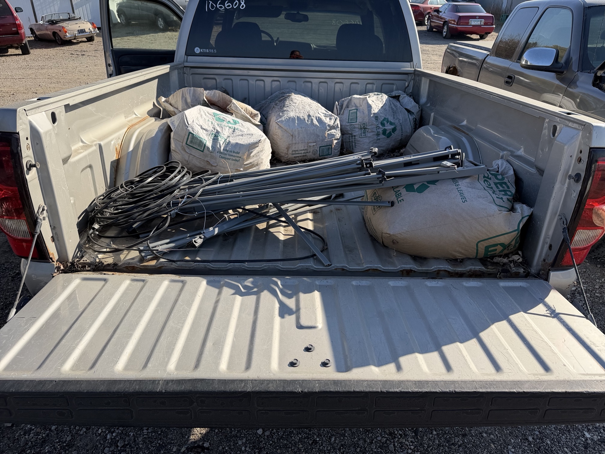 2007 chevrolet silverado-classic-1500 ls-ext.-cab-4wd for sale near Elk River, Minnesota 106608_26_trunk.jpg