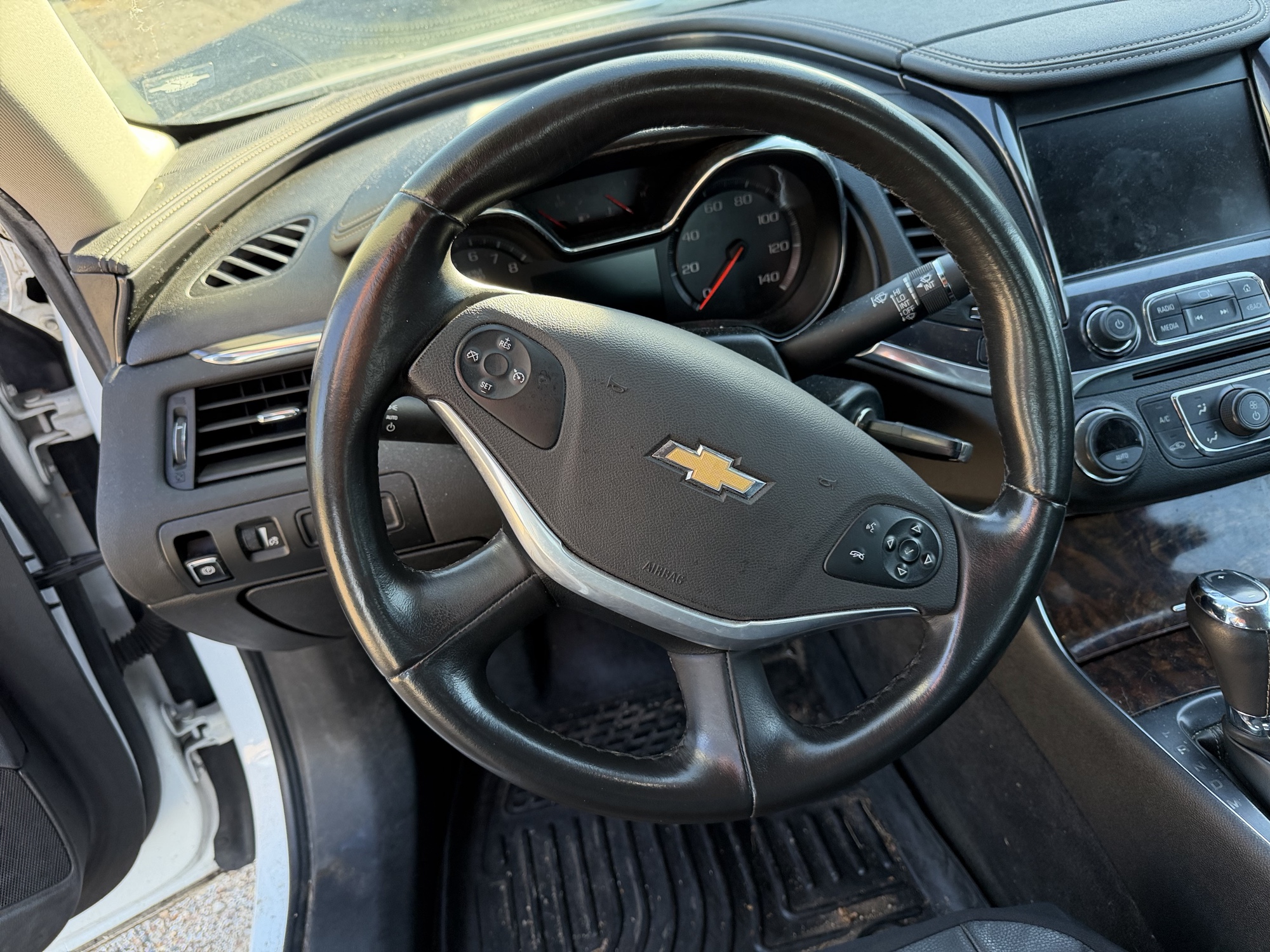2014 chevrolet impala 1lt with 148521 miles for sale near Elk River, Minnesota 106609_36_steering_wheel.jpg