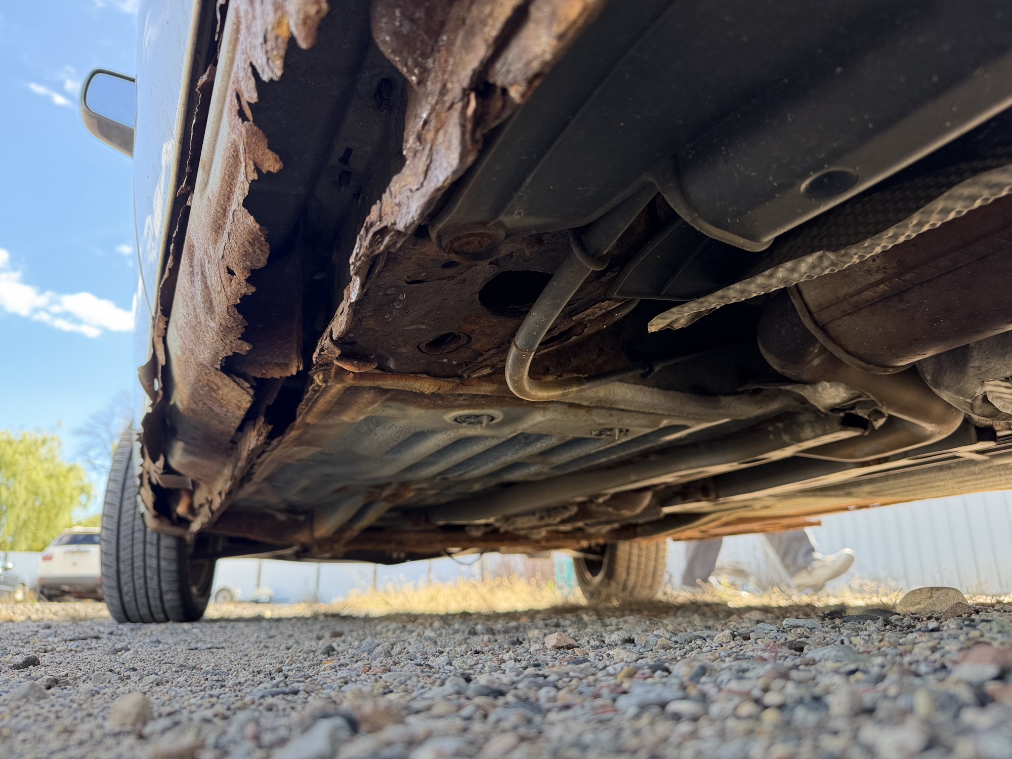 2008 ford focus ses-sedan with 288350 miles for sale near Elk River, Minnesota 106610_18_undercar_rear_drv.jpg