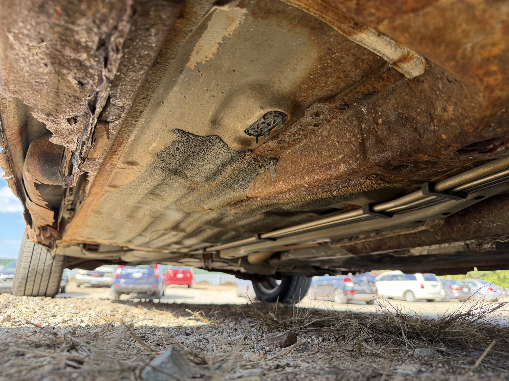 2008 ford focus ses-sedan with 288350 miles for sale near Elk River, Minnesota 106610_21_undercar_pass_side.jpg