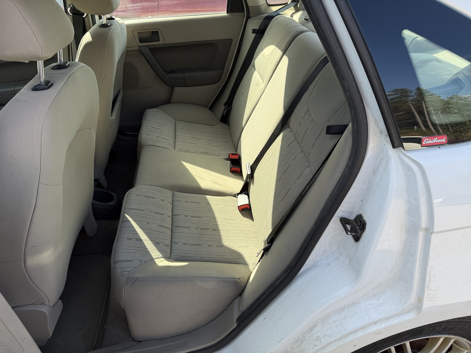 2008 ford focus ses-sedan with 288350 miles for sale near Elk River, Minnesota 106610_24_drv_rear_seat.jpg