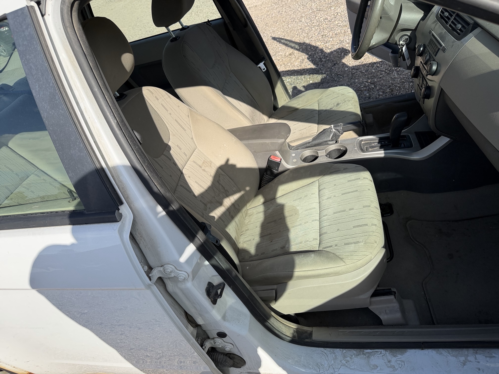 2008 ford focus ses-sedan with 288350 miles for sale near Elk River, Minnesota 106610_31_passenger_seat.jpg