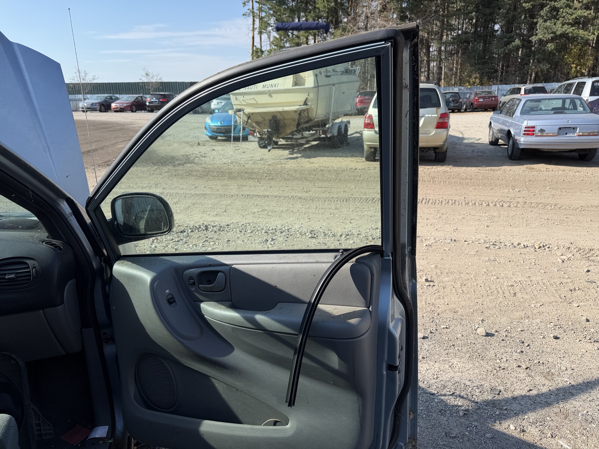 2005 dodge grand-caravan sxt for sale near Elk River, Minnesota 106611_32_passenger_door_panel.jpg