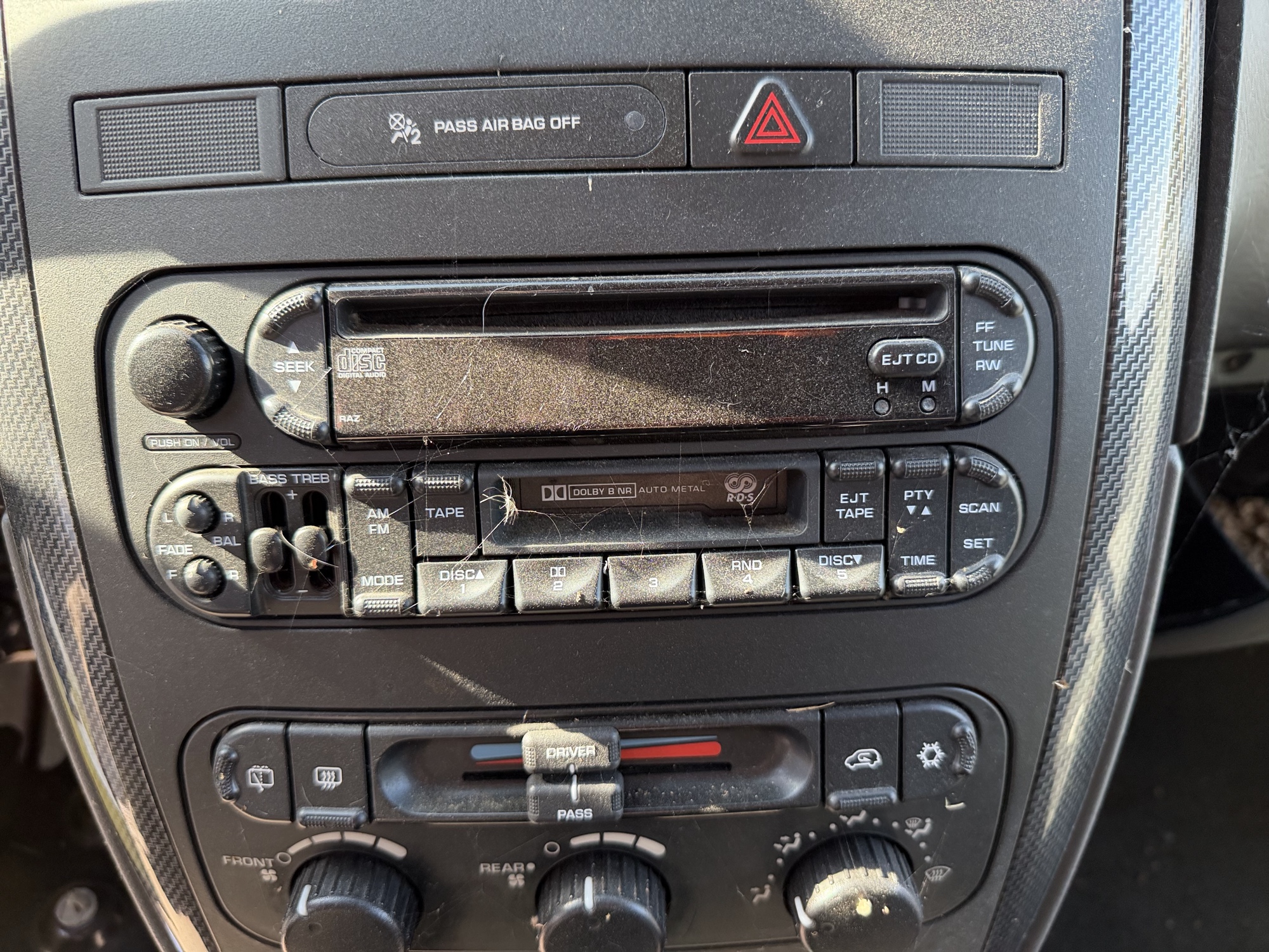 2005 dodge grand-caravan sxt for sale near Elk River, Minnesota 106611_39_radio_closeup.jpg