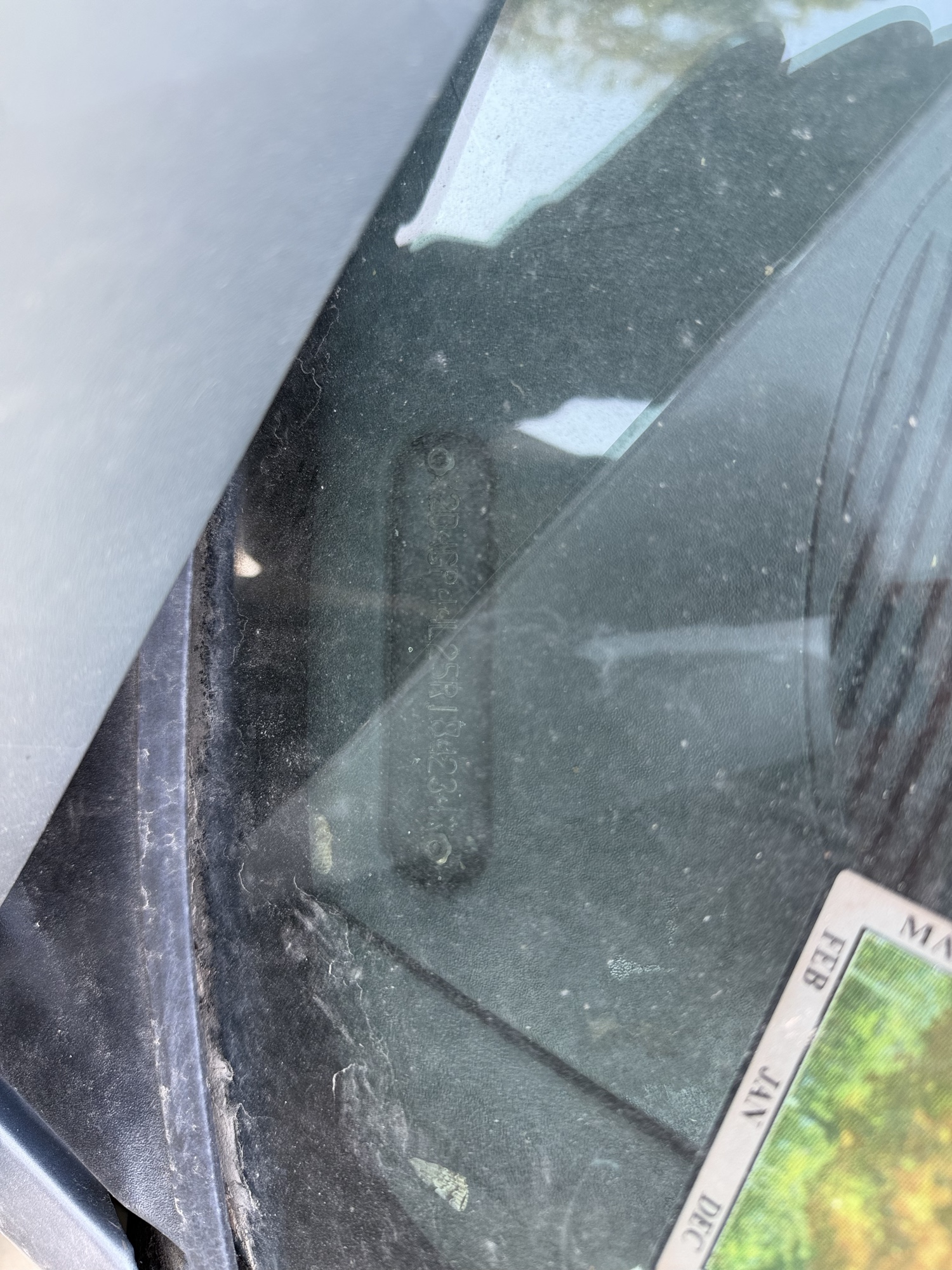 2005 dodge grand-caravan sxt for sale near Elk River, Minnesota 106611_48_windshield_vin_plate.jpg