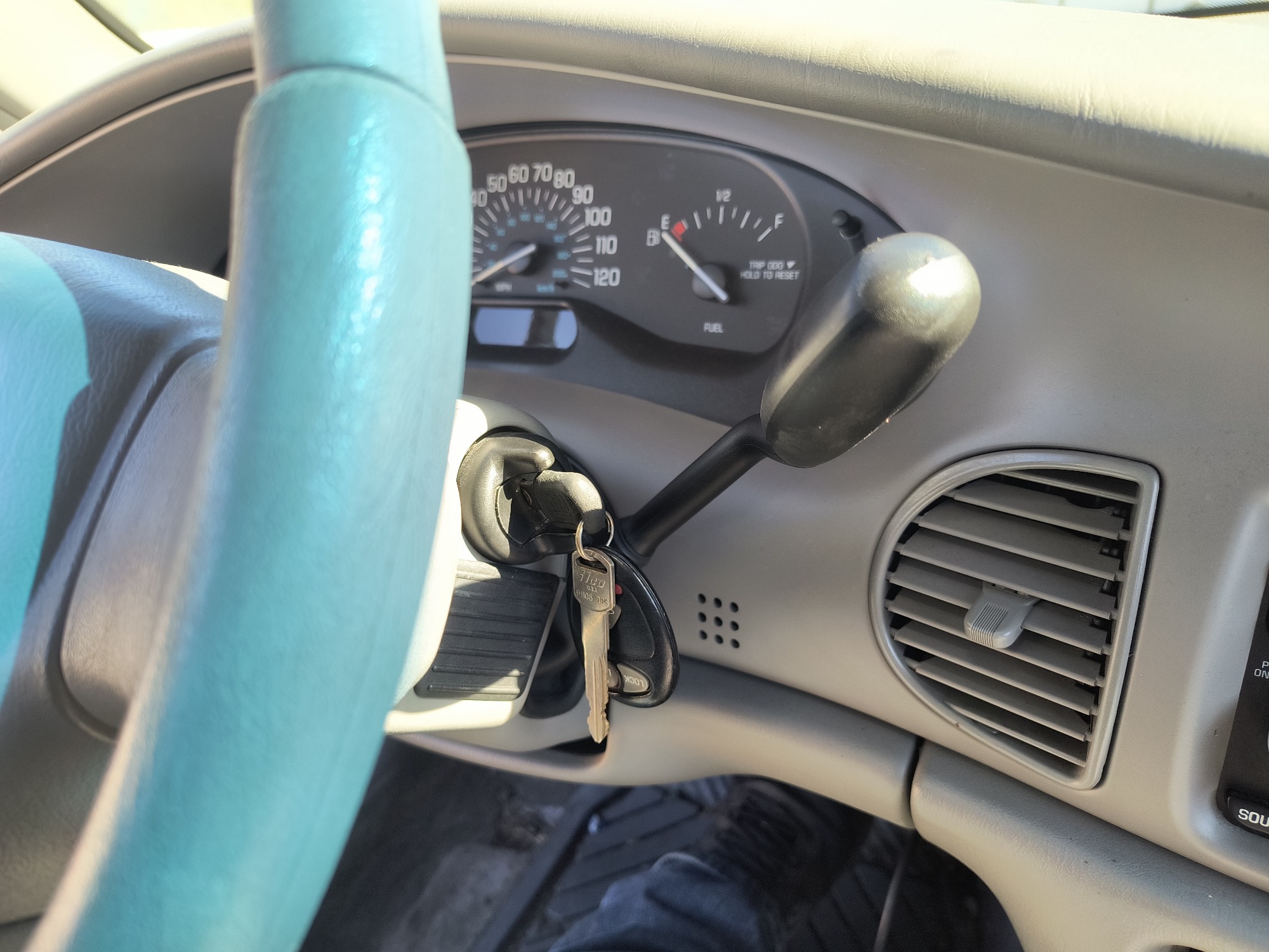 2003 buick century custom with 90479 miles for sale near Elk River, Minnesota 106612_41_shifter.jpg