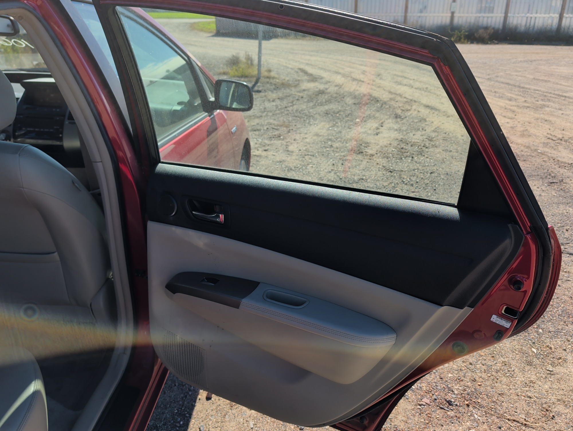 2009 toyota prius 4-door-liftback with 182239 miles for sale near Elk River, Minnesota 106613_30_pass_rear_door_panel.jpg