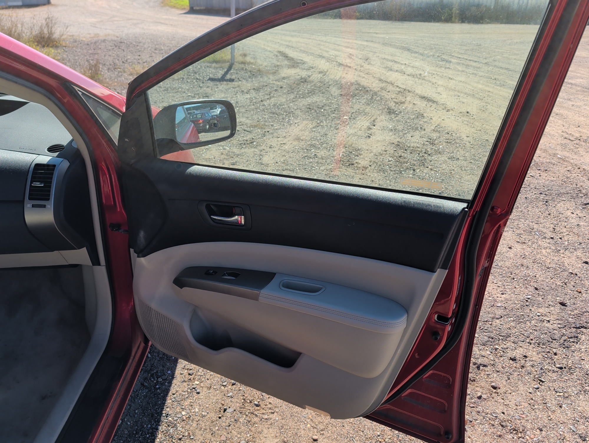 2009 toyota prius 4-door-liftback with 182239 miles for sale near Elk River, Minnesota 106613_32_passenger_door_panel.jpg