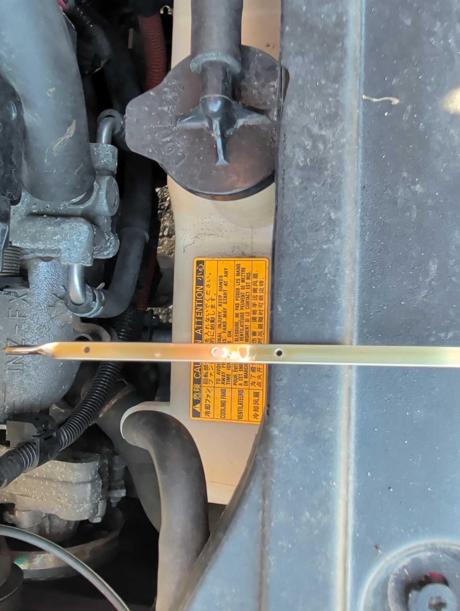 2009 toyota prius 4-door-liftback with 182239 miles for sale near Elk River, Minnesota 106613_50_oil_dipstick.jpg