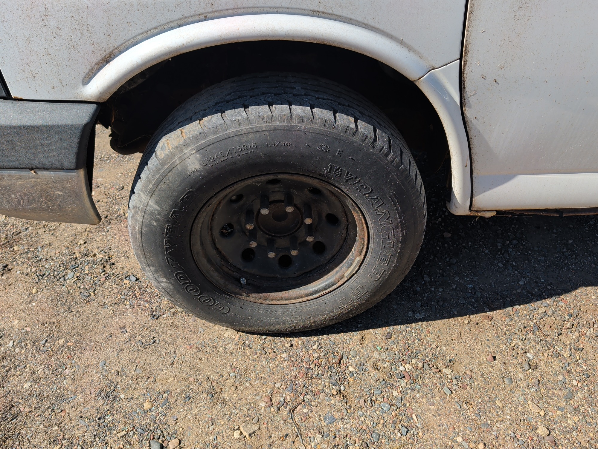2008 chevrolet express ls-3500-extended with 167680 miles for sale near Elk River, Minnesota 106615_12_drv_front_wheel.jpg