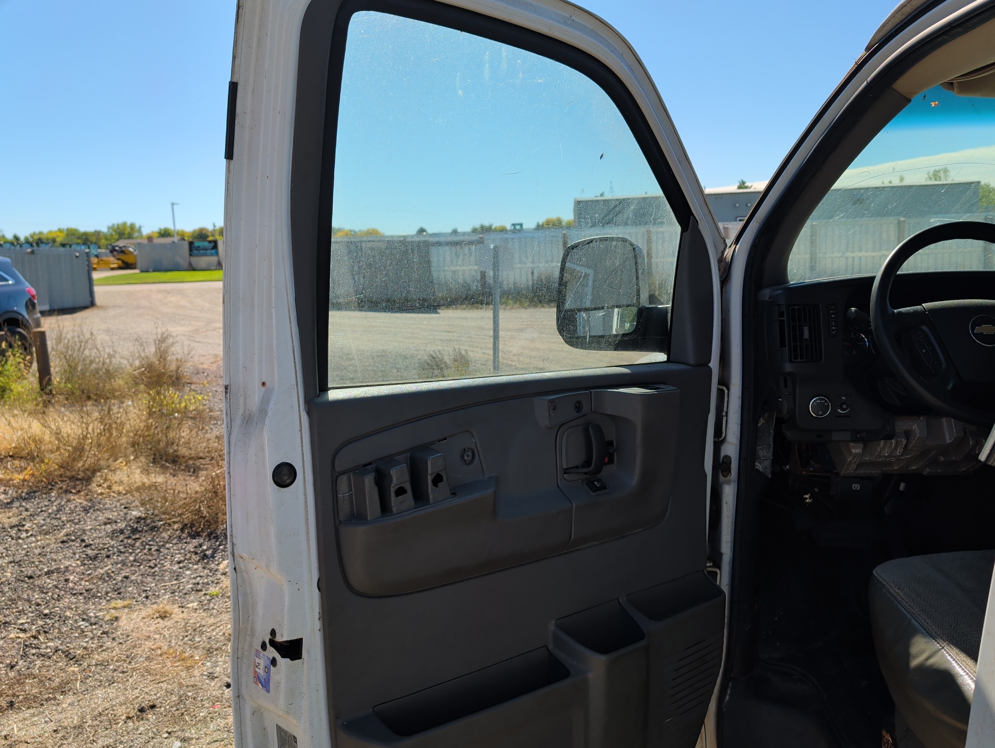 2008 chevrolet express ls-3500-extended with 167680 miles for sale near Elk River, Minnesota 106615_23_driver_door_panel.jpg