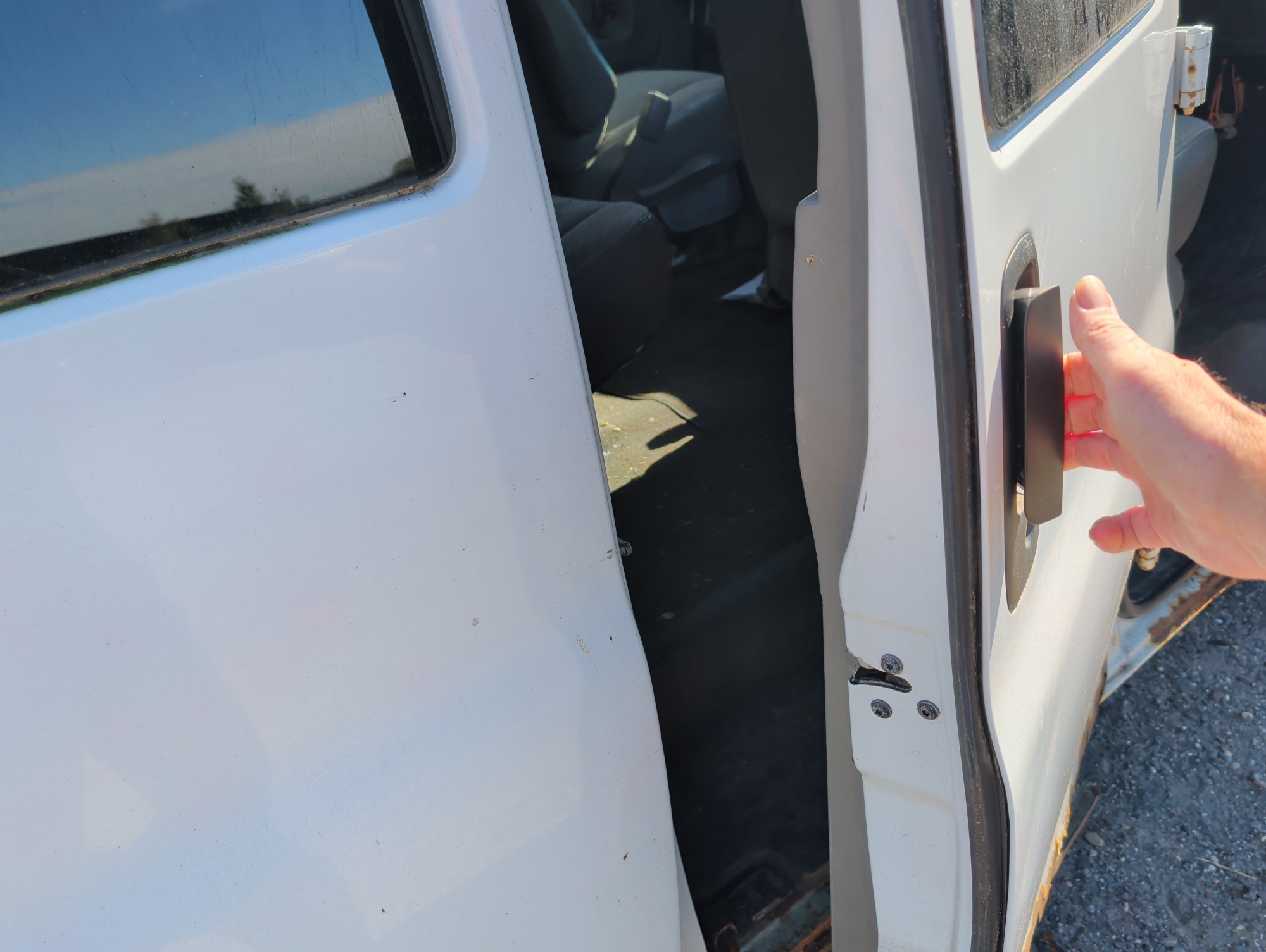 2008 chevrolet express ls-3500-extended with 167680 miles for sale near Elk River, Minnesota 106615_30_pass_rear_door_panel.jpg