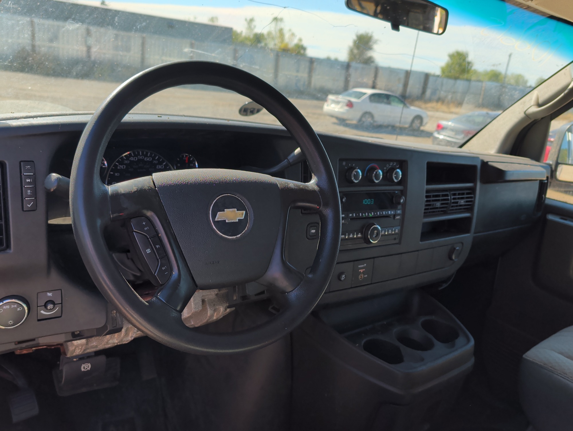 2008 chevrolet express ls-3500-extended with 167680 miles for sale near Elk River, Minnesota 106615_34_whole_dash.jpg