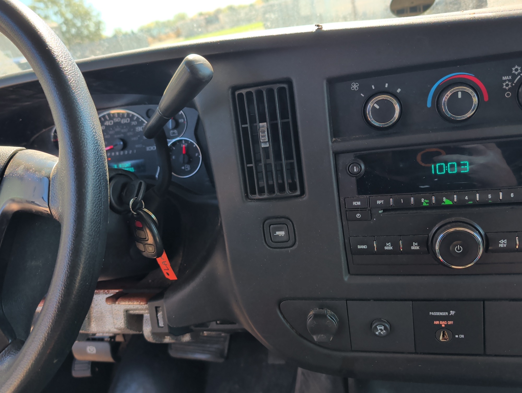 2008 chevrolet express ls-3500-extended with 167680 miles for sale near Elk River, Minnesota 106615_41_shifter.jpg