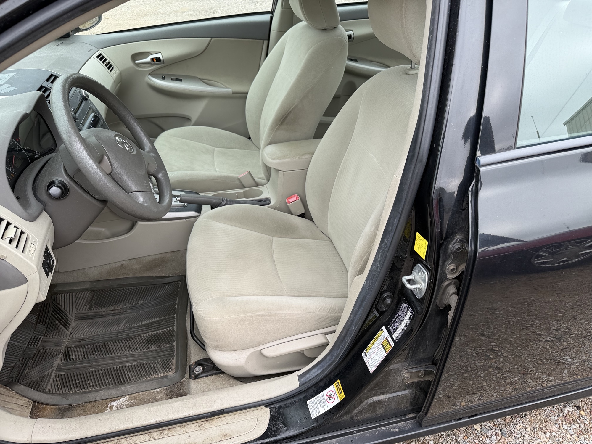 2010 toyota corolla le-4-speed-at with 170238 miles for sale near Elk River, Minnesota 106616_22_driver_seat.jpg