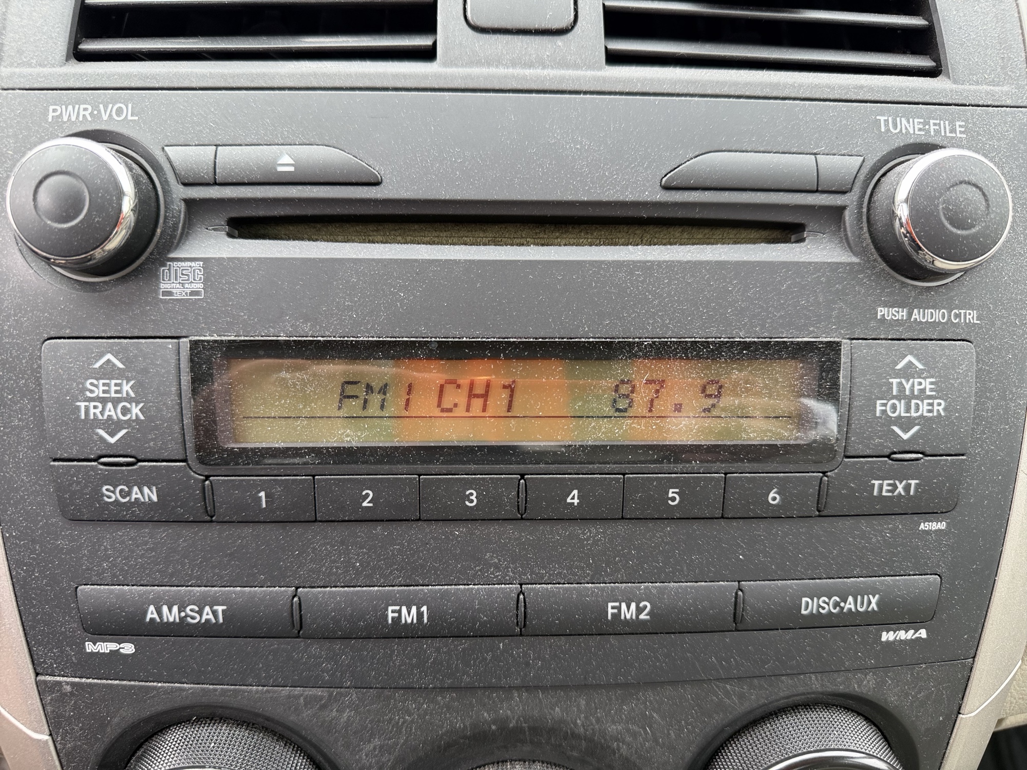 2010 toyota corolla le-4-speed-at with 170238 miles for sale near Elk River, Minnesota 106616_39_radio_closeup.jpg