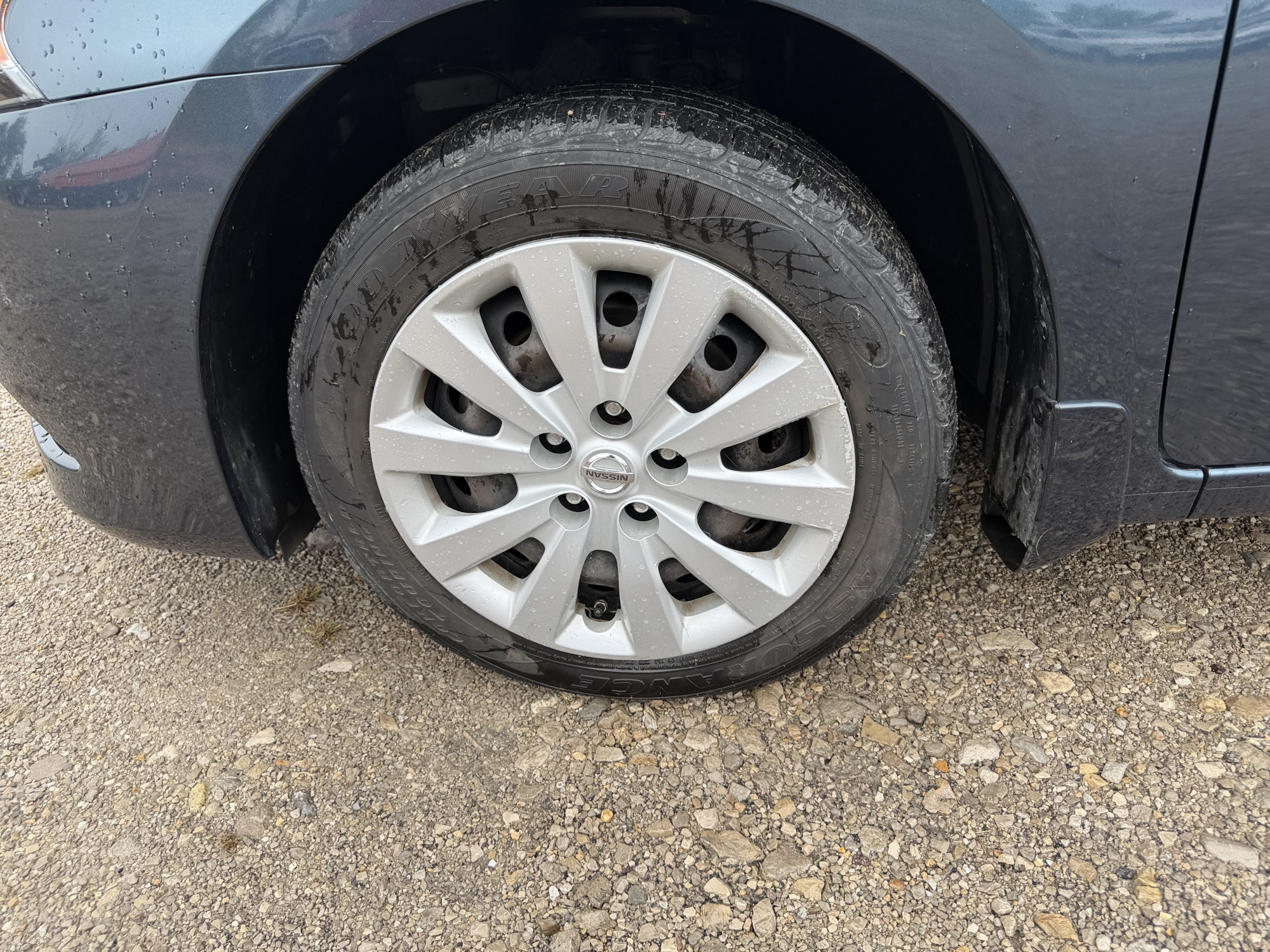 2015 nissan sentra s-6mt with 70790 miles for sale near St. Louis, Missouri 106617_12_drv_front_wheel.jpg