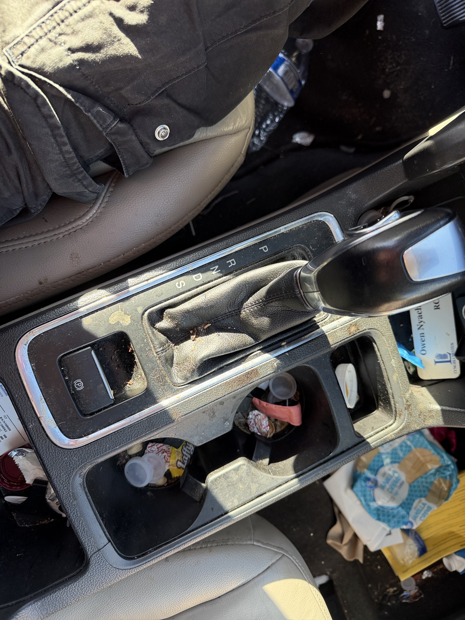 2018 ford escape sel-4wd with 133463 miles for sale near Elk River, Minnesota 106618_41_shifter.jpg