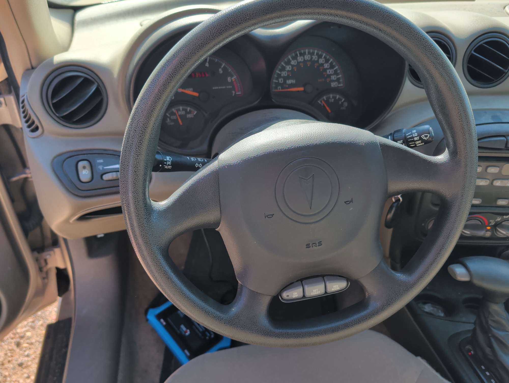 2004 pontiac grand-am se1-sedan with 91565 miles for sale near Elk River, Minnesota 106619_36_steering_wheel.jpg