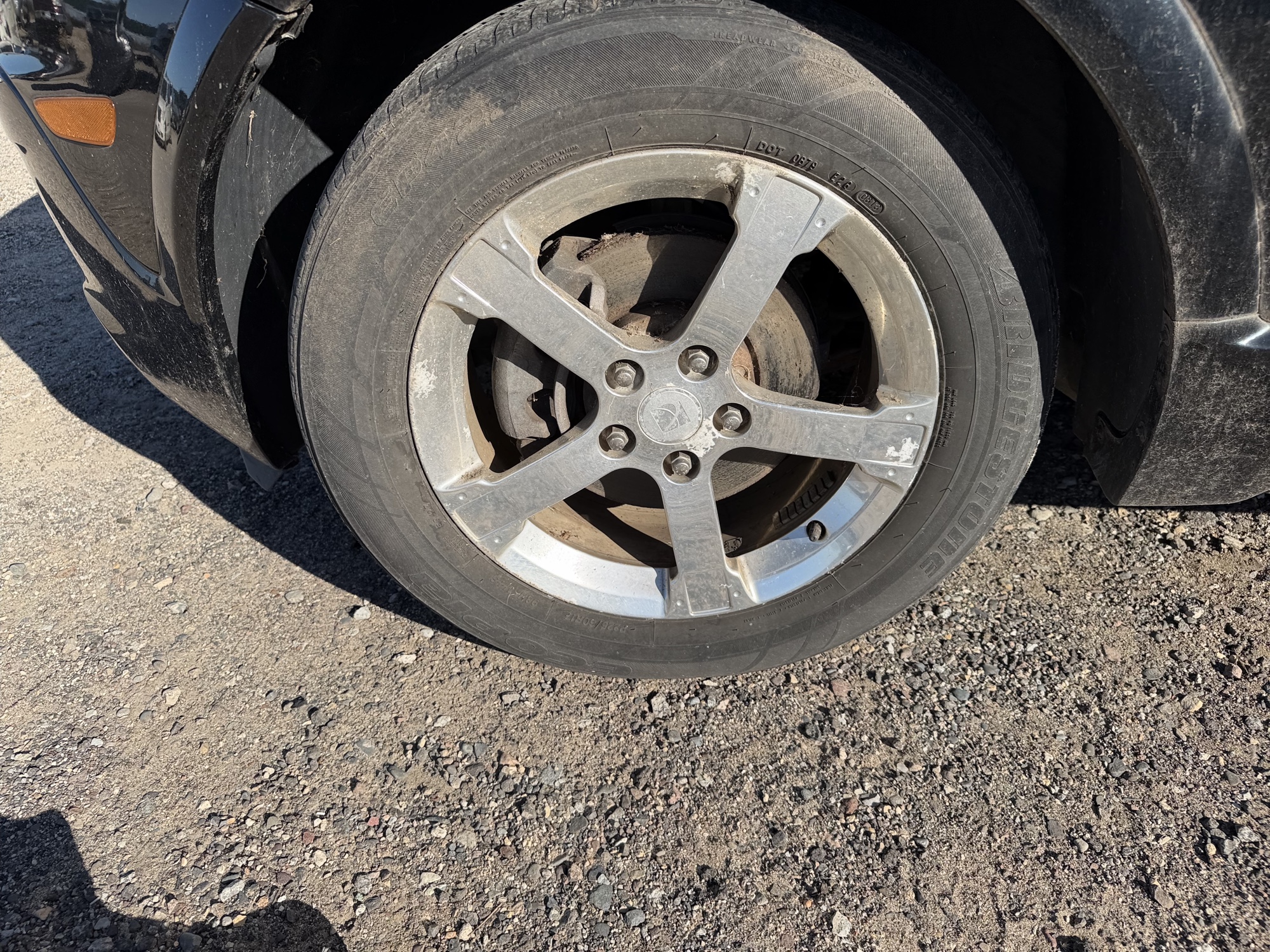 2009 saturn vue-green-line-hybrid fwd with 81619 miles for sale near Elk River, Minnesota 106620_12_drv_front_wheel.jpg