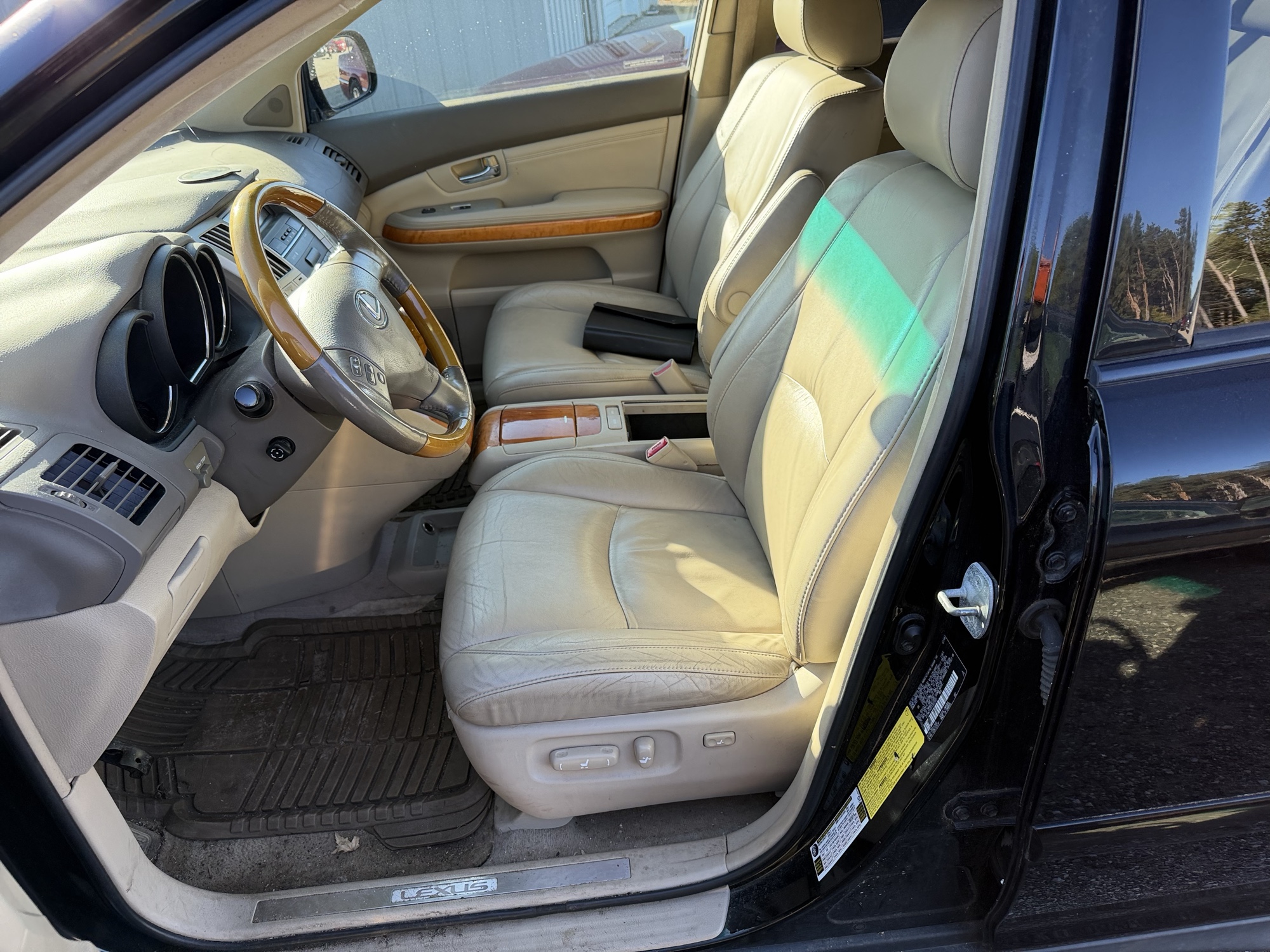 2007 lexus rx-350 awd with 368583 miles for sale near Elk River, Minnesota 106621_22_driver_seat.jpg