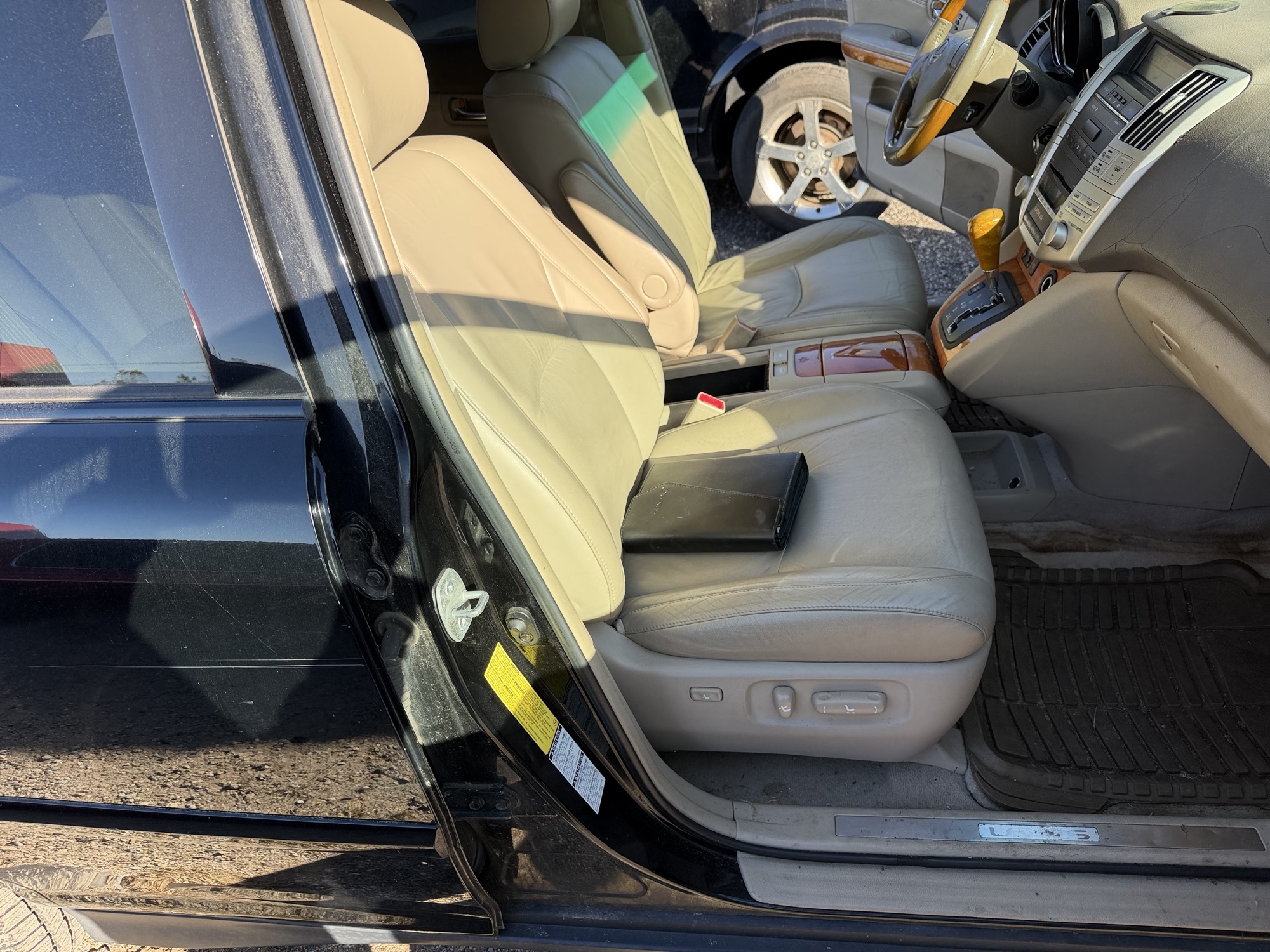 2007 lexus rx-350 awd with 368583 miles for sale near Elk River, Minnesota 106621_31_passenger_seat.jpg