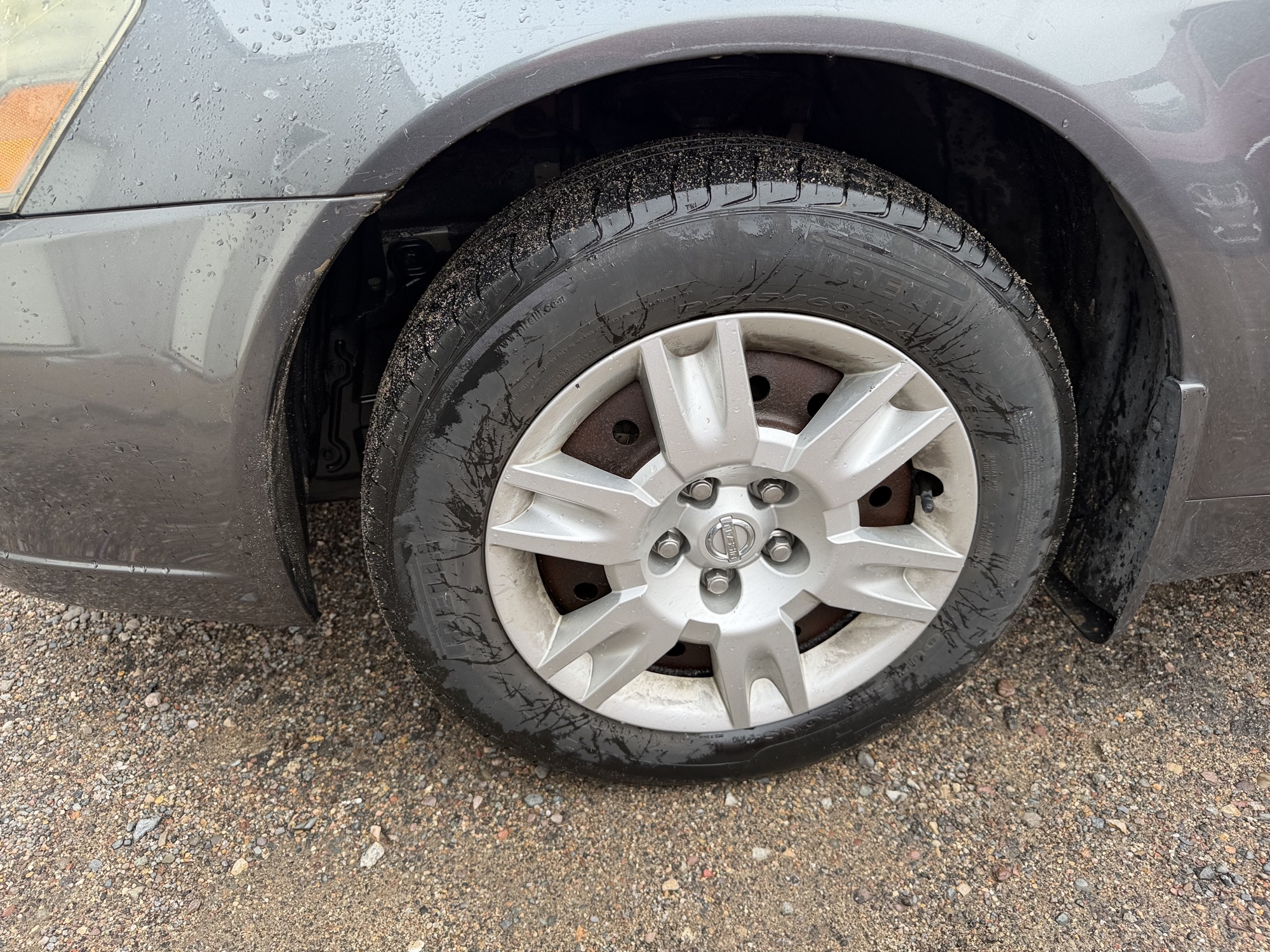 2005 nissan altima 2.5 with 177729 miles for sale near Elk River, Minnesota 106623_12_drv_front_wheel.jpg